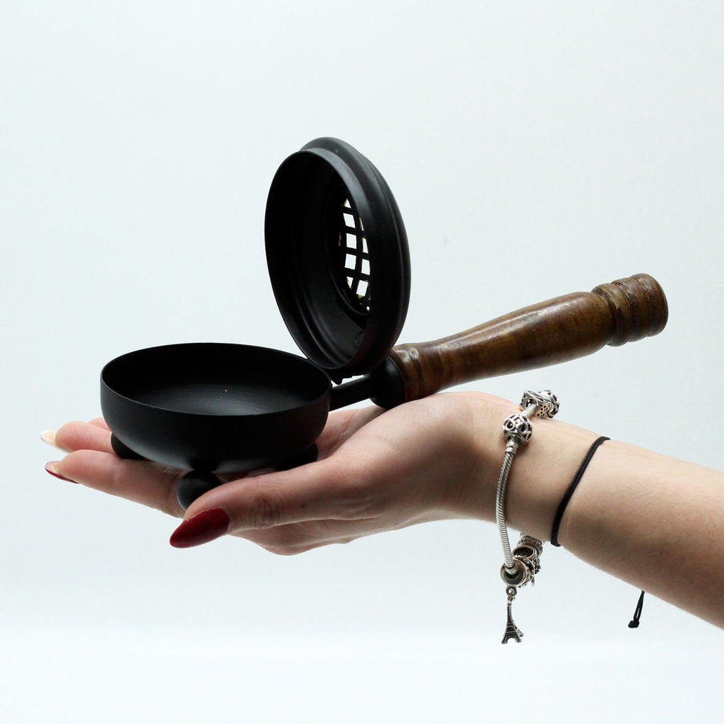 Med Iron Censer Incense Burner with Gold Detail for Home Use