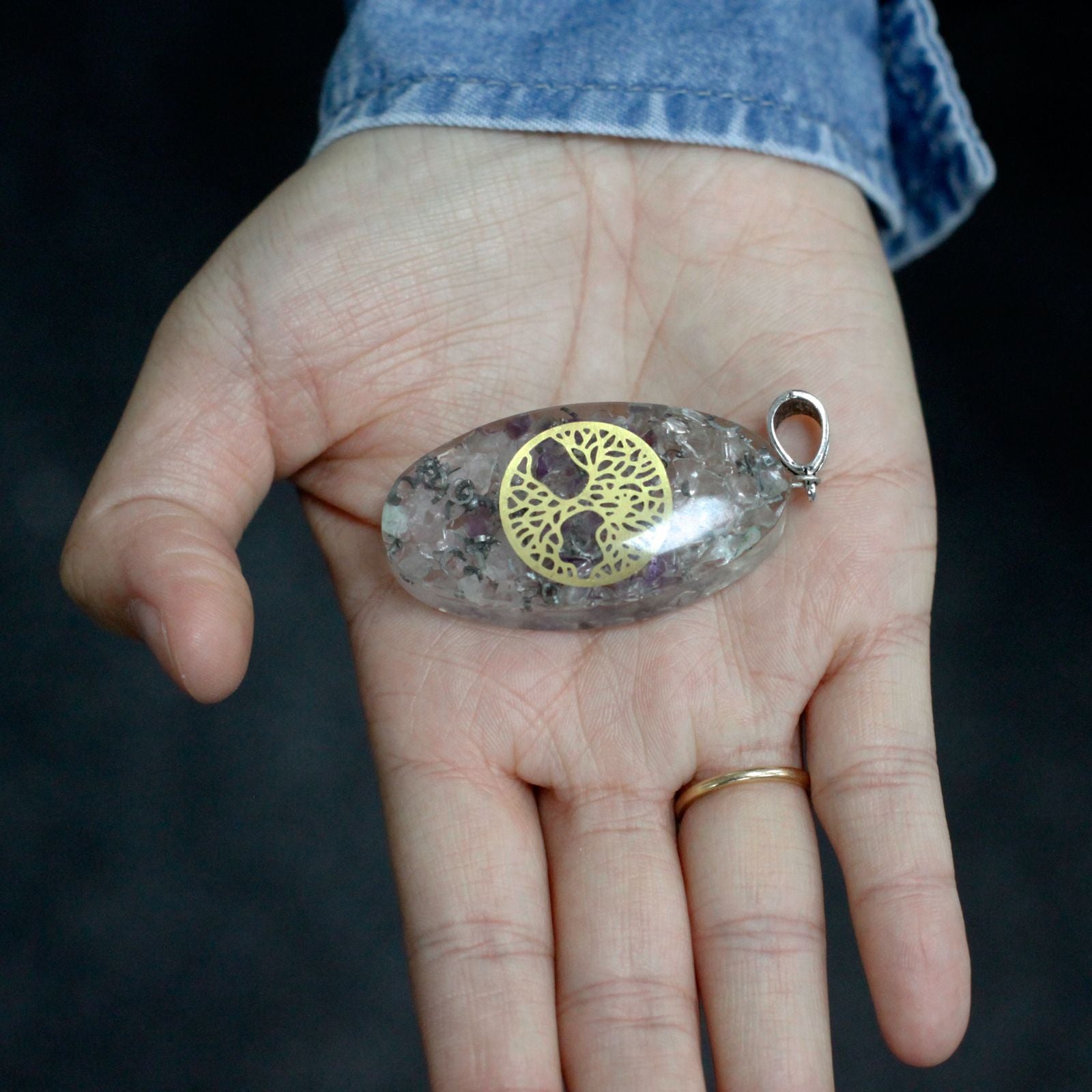 Orgonite Power Pendant 7 Stone Chakra Oval with Tree Design Art