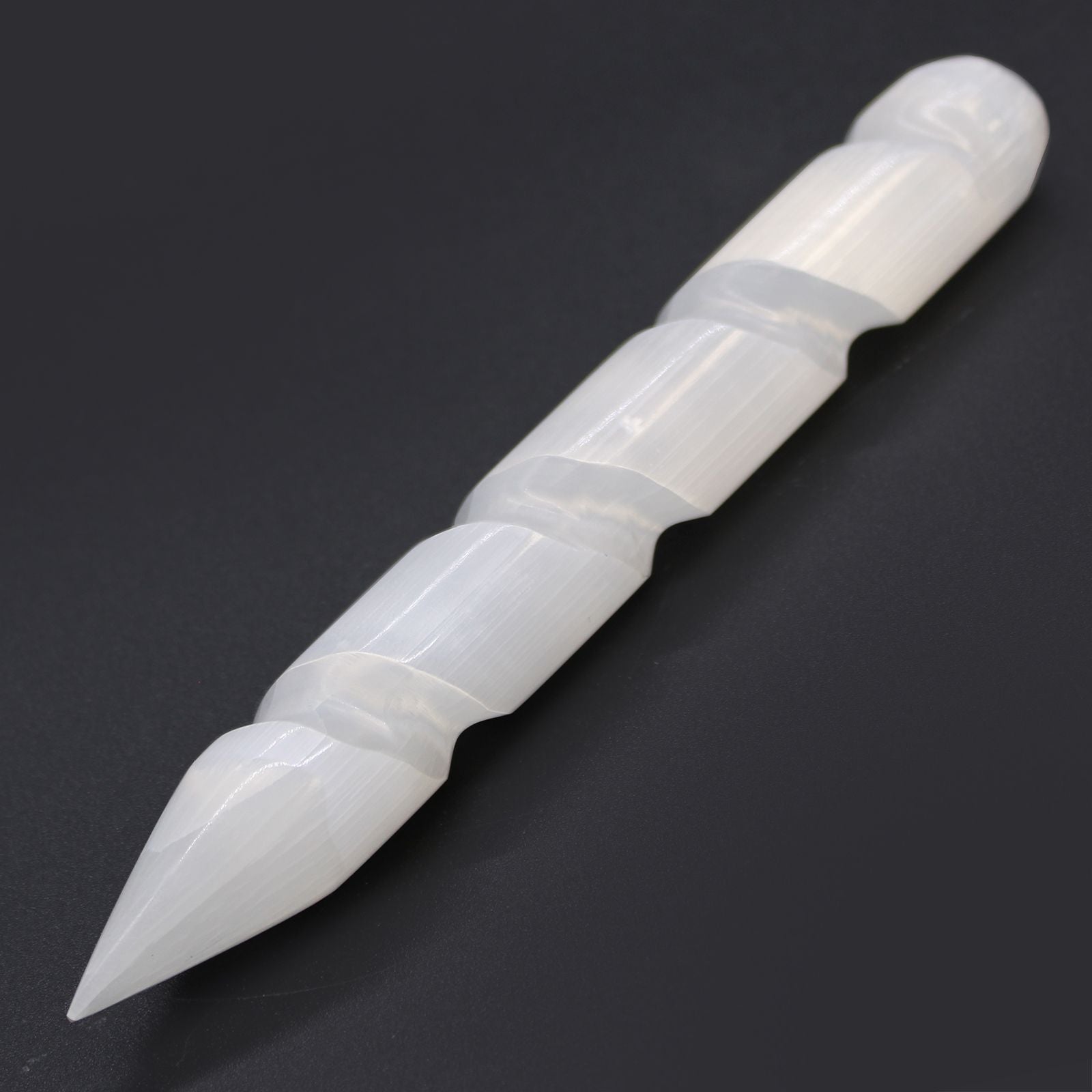 Selenite Spiral Wands 16 cm for Captivating Decorative Displays