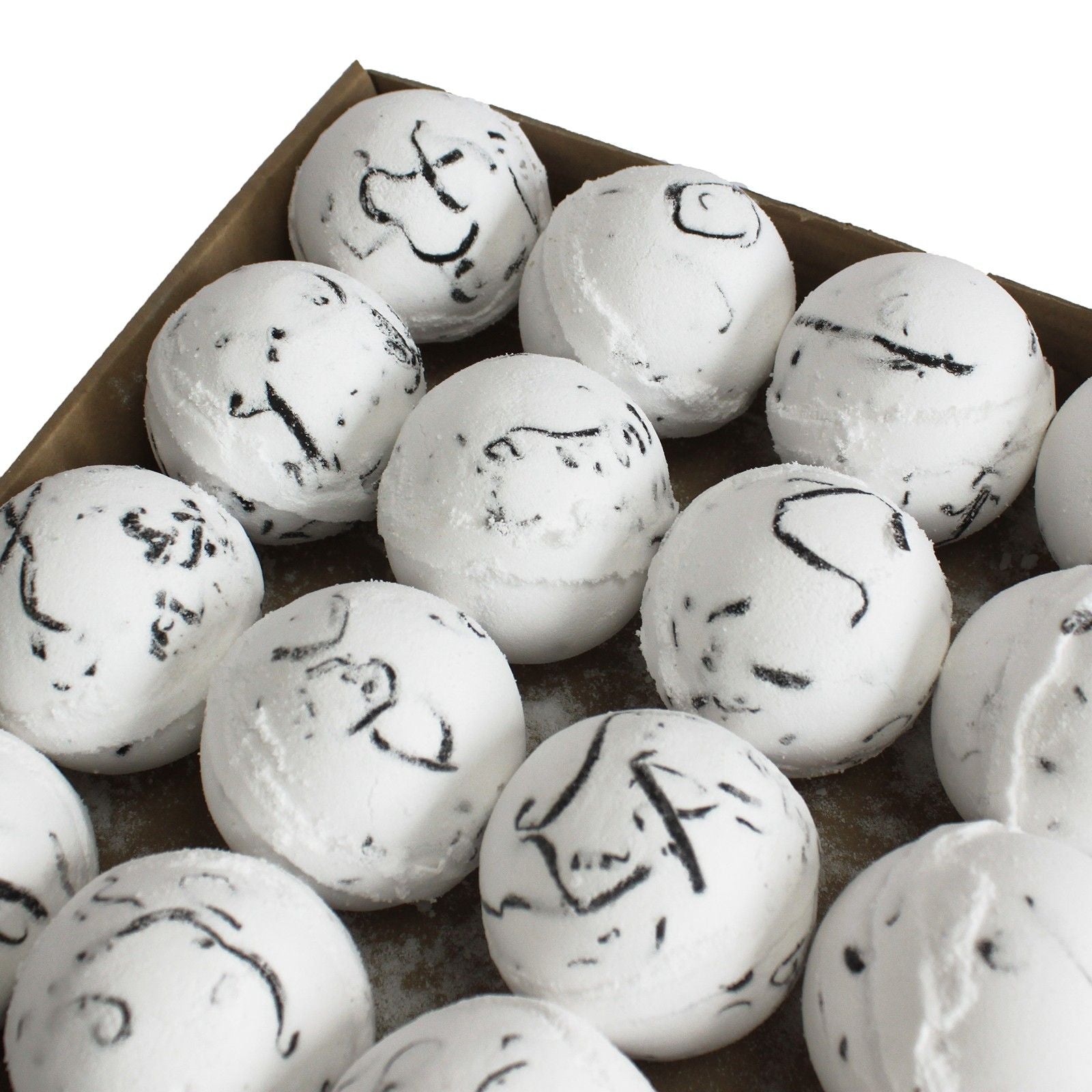 Tropical Paradise Coco Bath Bomb with Dragon Fruit Fragrance