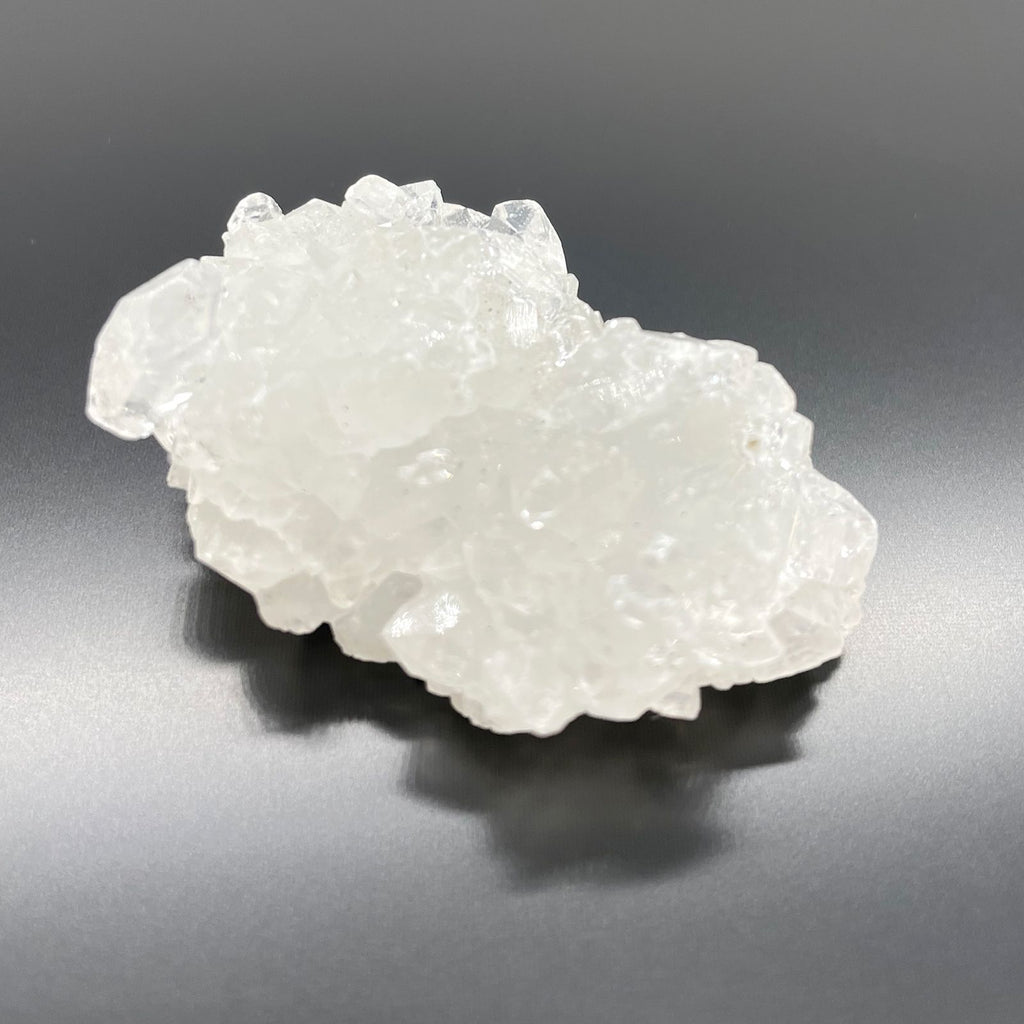 White Apophyllite Clusters 20 30mm for Home Decor and Collecting