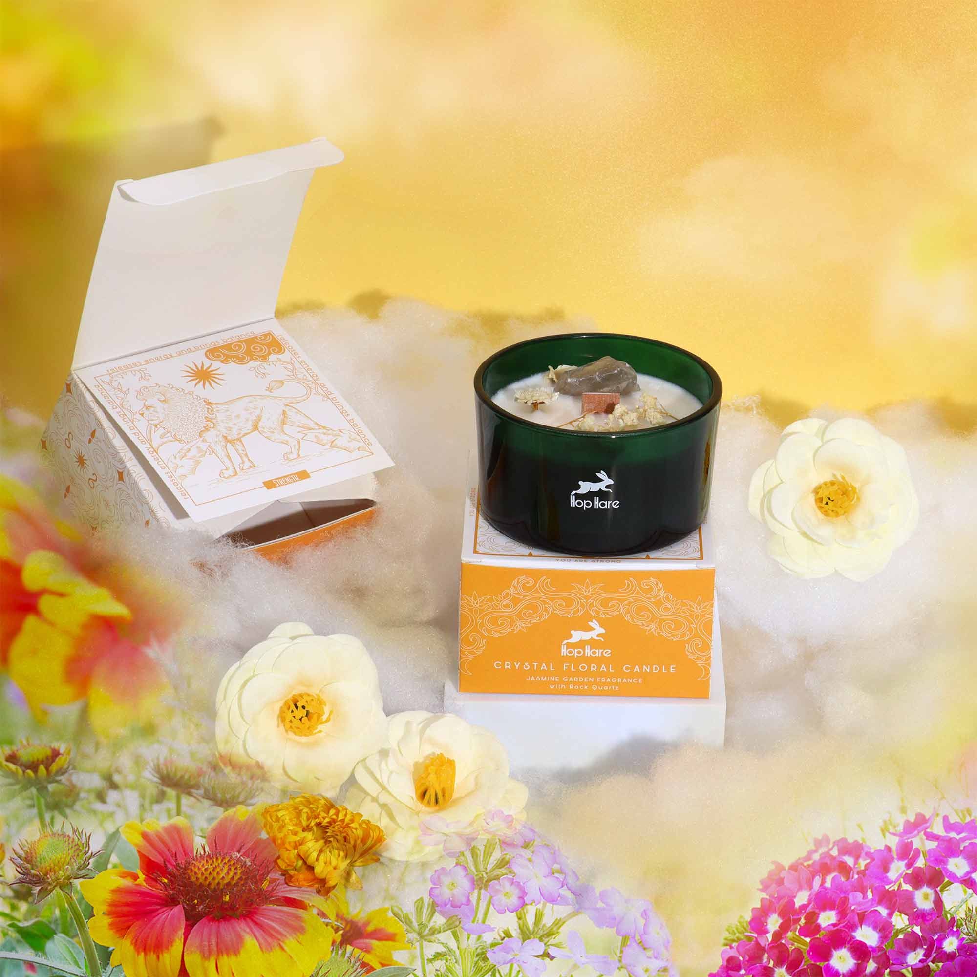 Lion Crystal Candle with Quartz and Tarot Card, Jasmine Scented