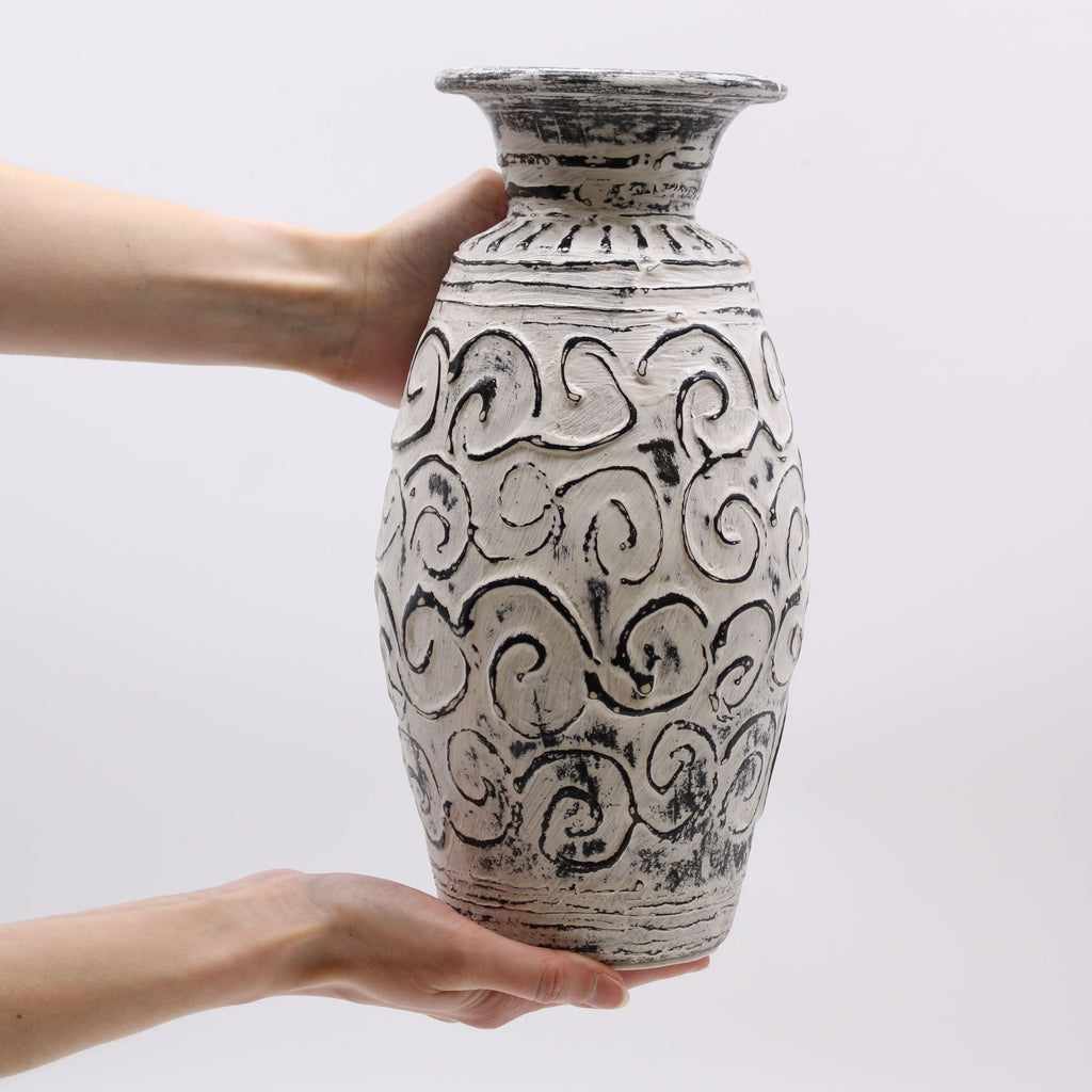 Swirls Shaped Cream Vase for Elegant Home Decor and Unique Gifting
