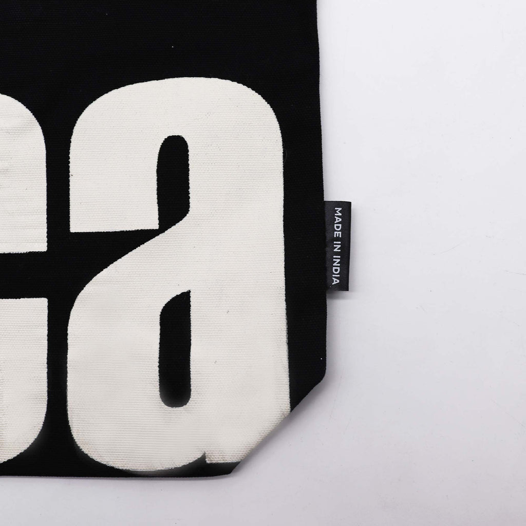 Iconic Classic Tote Bag Mi Vida Loca Black Natural with Skull Design