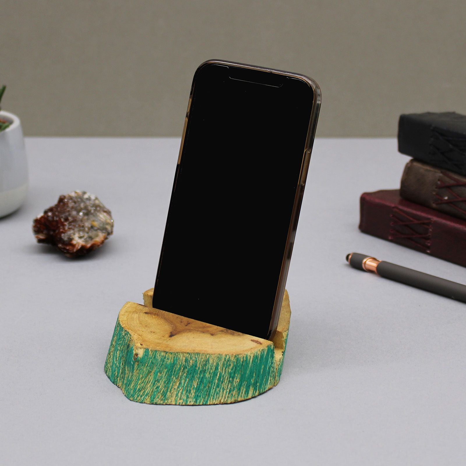Lrg Gamal Wood Phone Holder with Modern Greenwash Finish Design