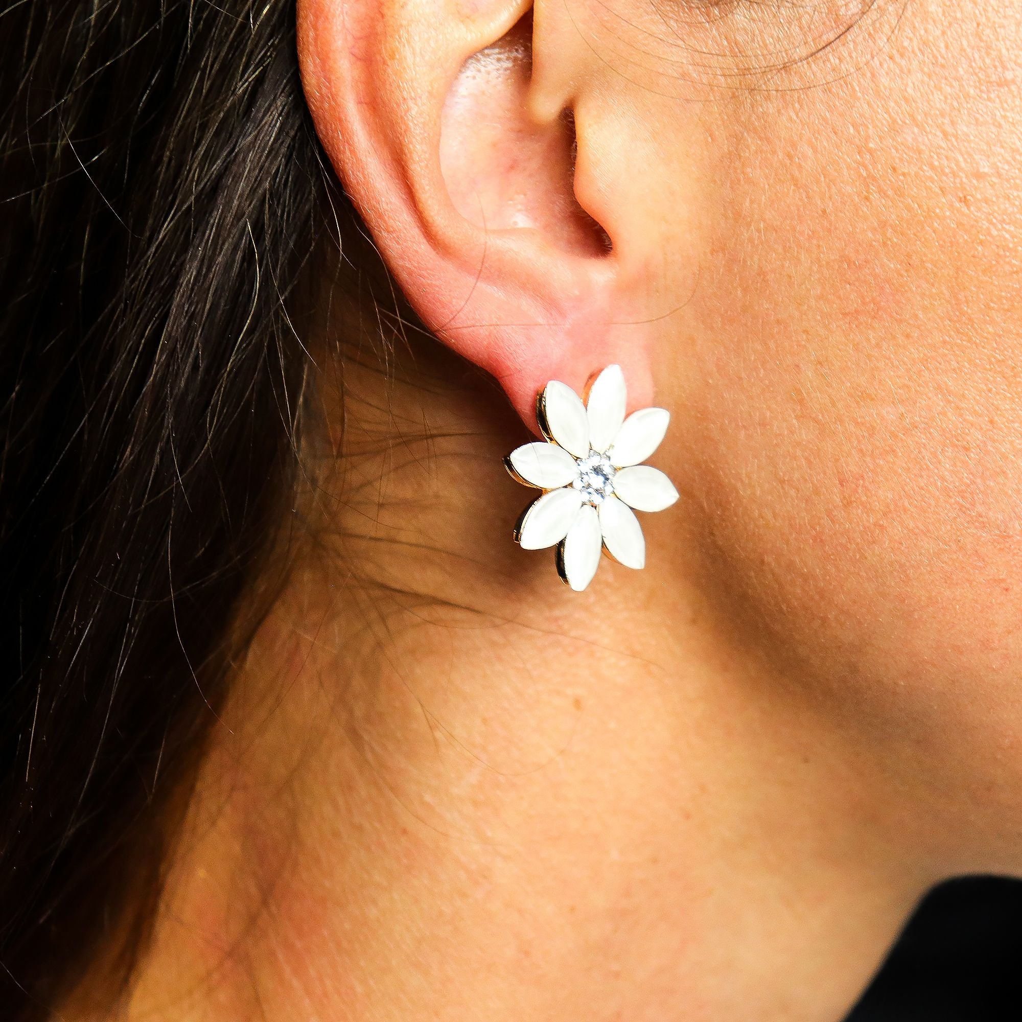 Pearl Vintage Glass Flowers Earrings with Floral Design Charm