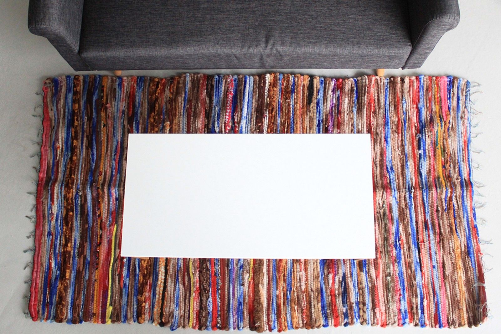 Large Velvet Rug 105x185cm for Stylish Home Decor Comfort