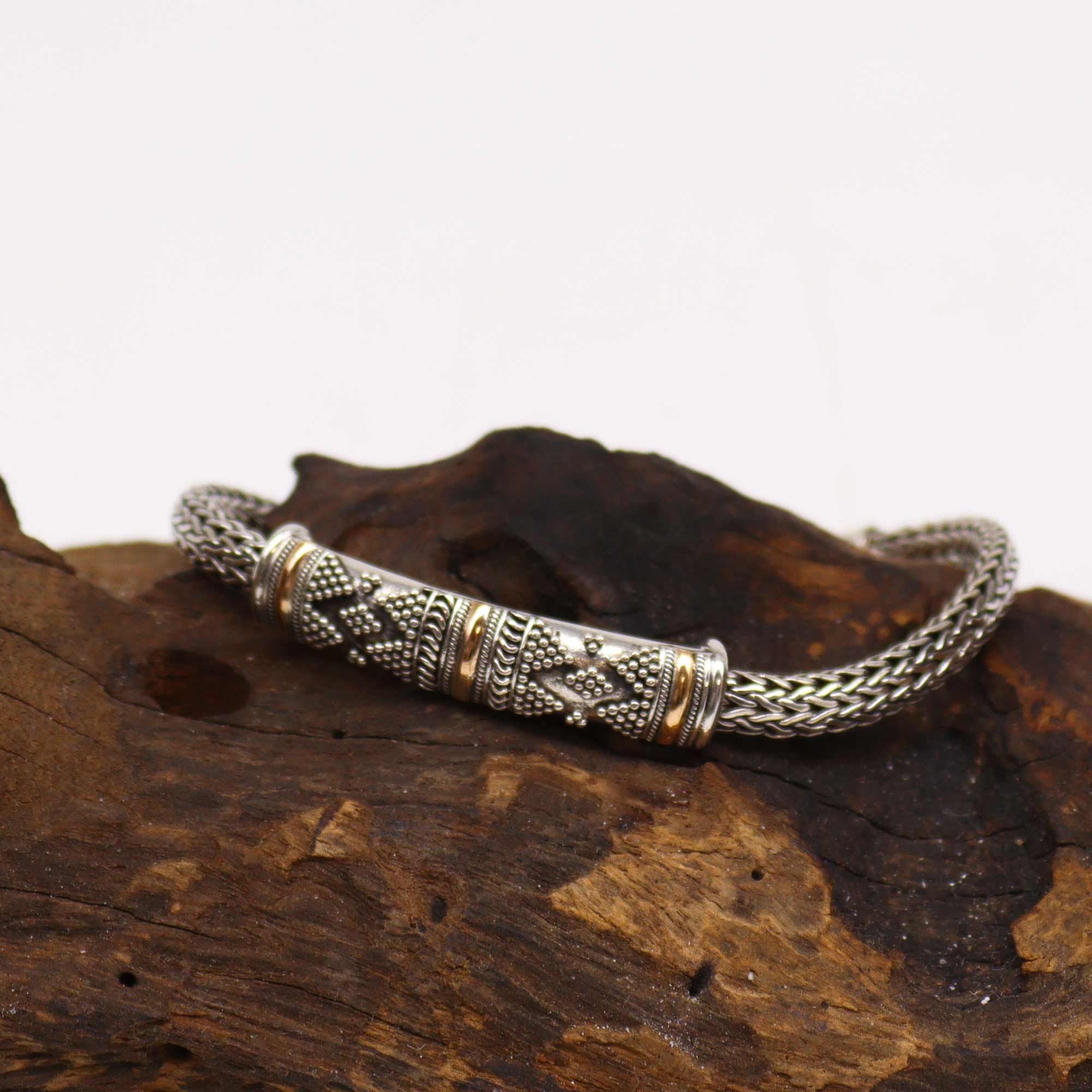 Stylish Silver and Gold Bracelet Unisex Single Chain Design Trend