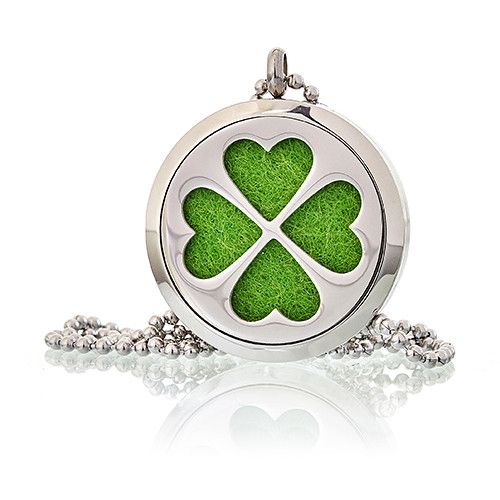 Aromatherapy Diffuser Necklace with Four Leaf Clover Design 30mm