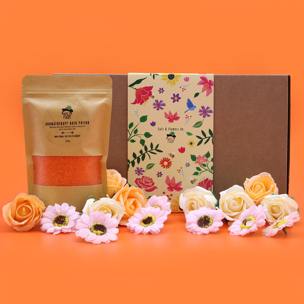 Salt Soak Set Total Detox with Aromatic Bath Salt and Soap Flowers