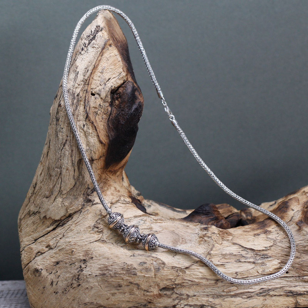 Stunning Silver and Gold Necklace Tri for Elegant Style Choices