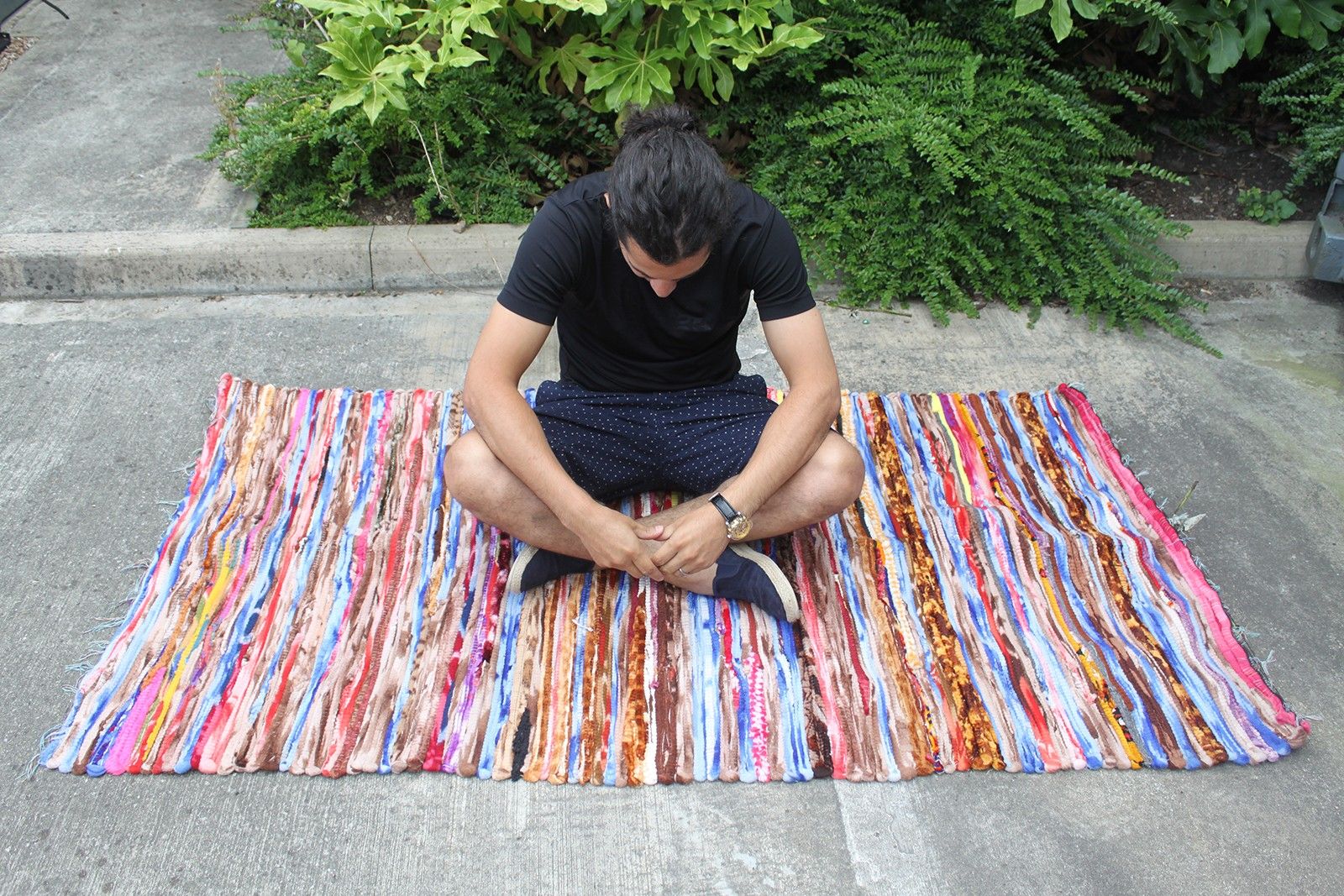 Large Velvet Rug 105x185cm for Stylish Home Decor Comfort