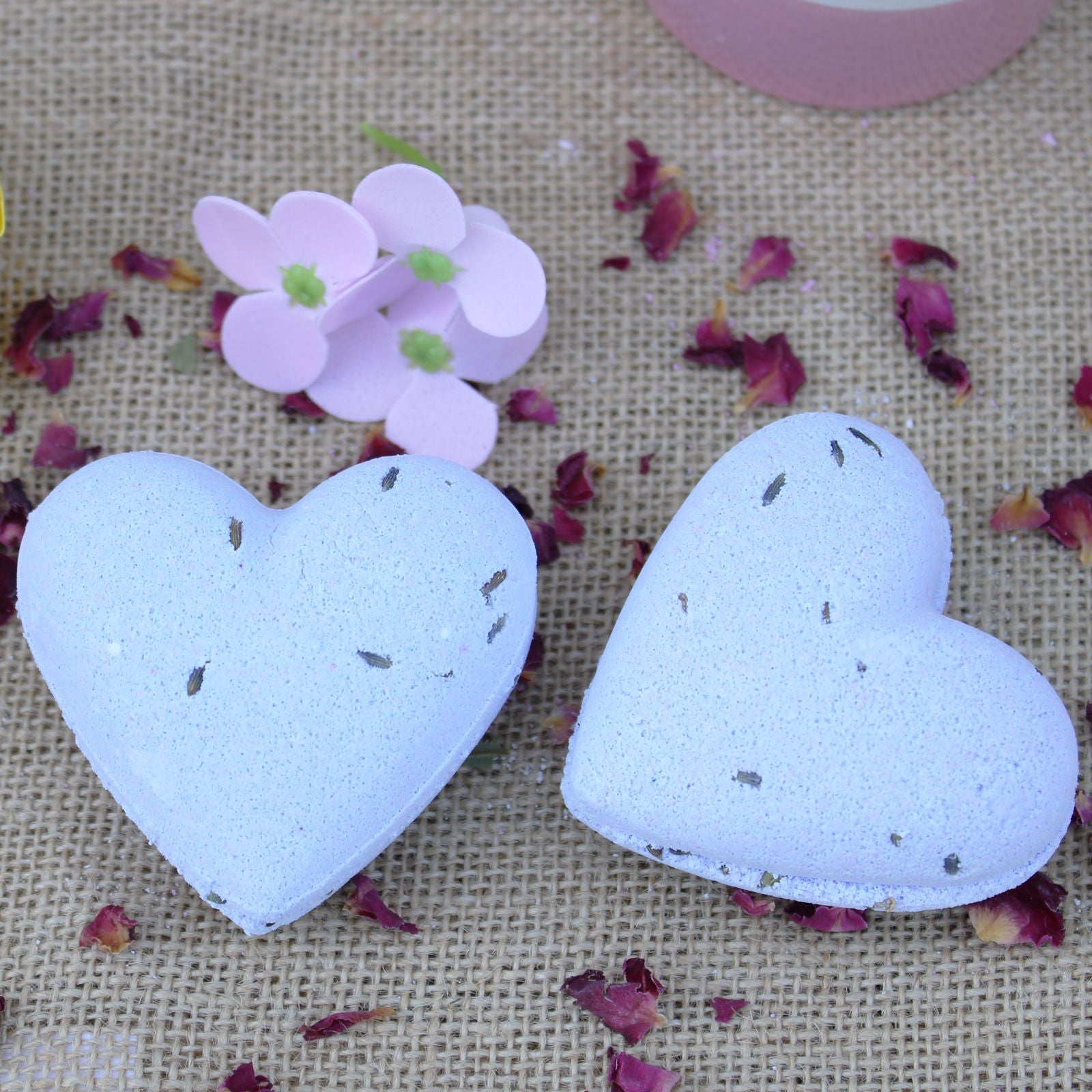Love Heart Bath Bomb 70g with French Lavender Fragrance