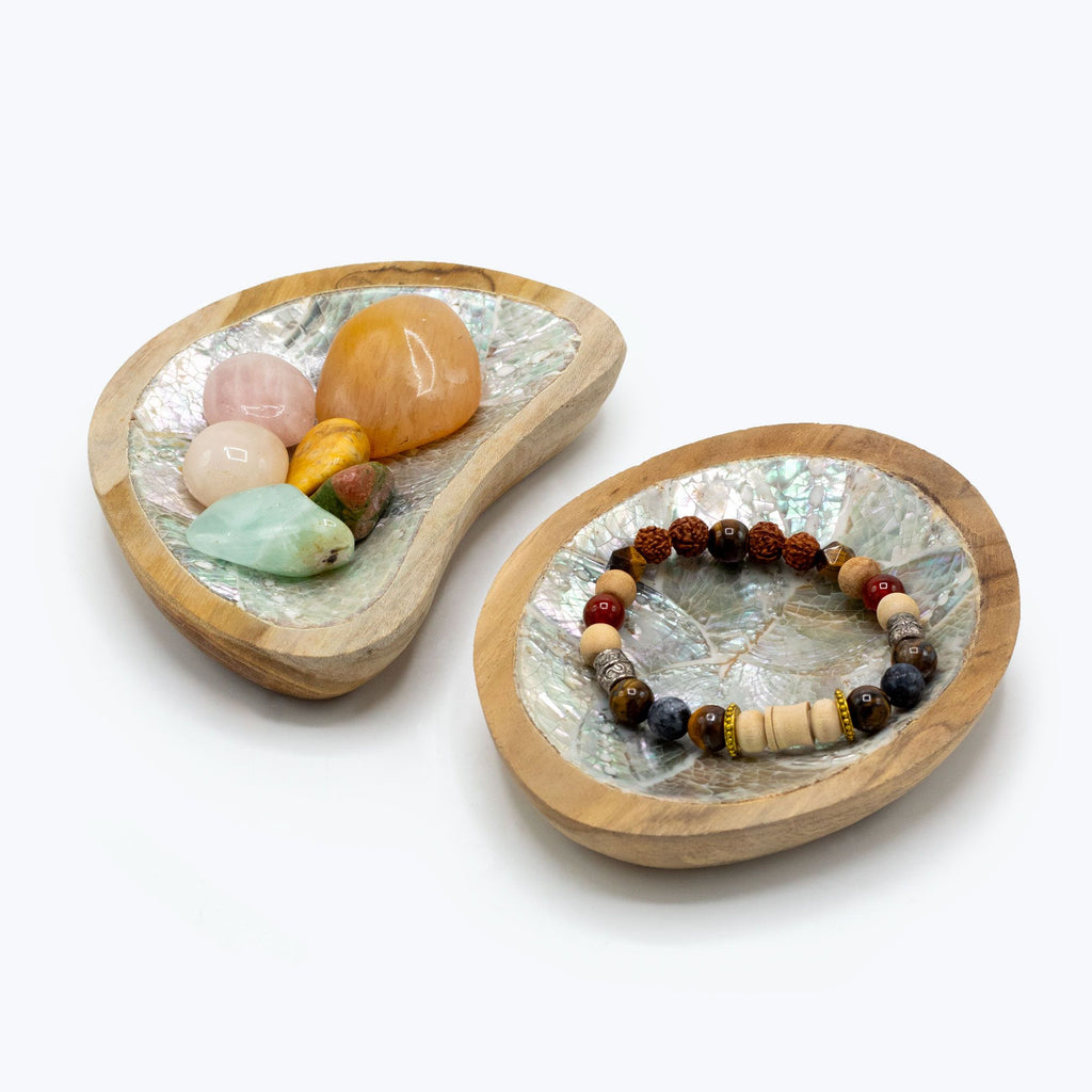 Set of 4 Teak Mini Bowls with Shell Decor for Home Display Use