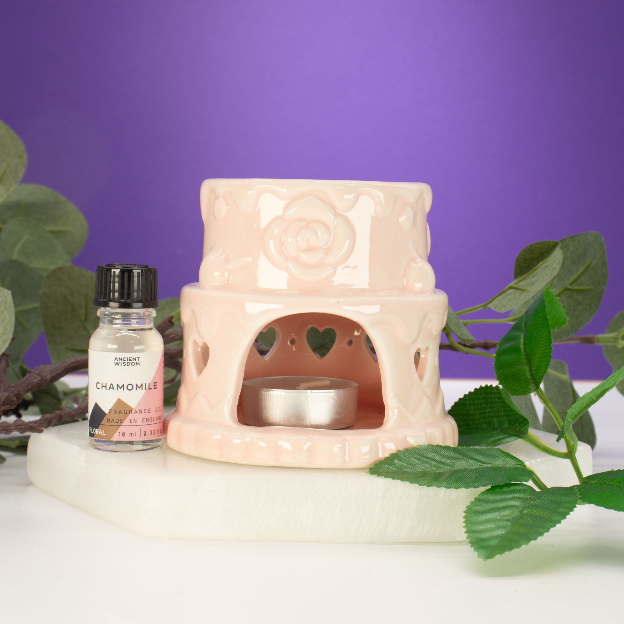 Ceramic Cake Oil Burner with Hearts Design in Charming Pink Shade
