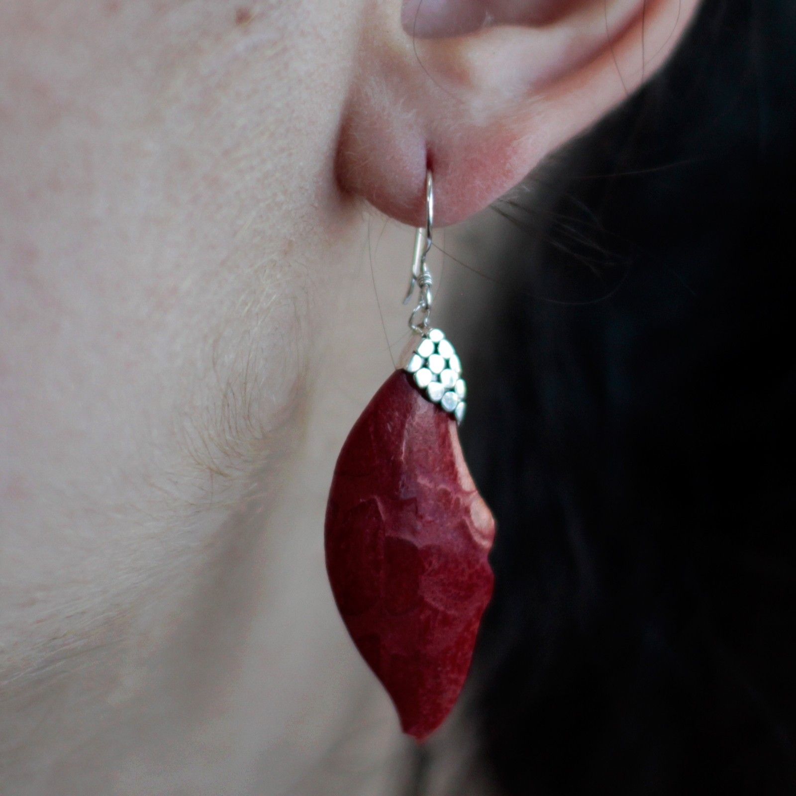 925 Silver Leaf Drop Earrings with Elegant Design for Gifting