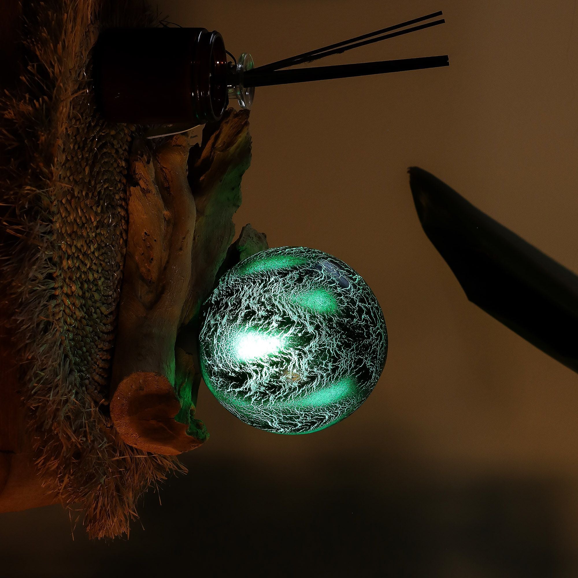 DriftGlow Lamp with Unique Emerald Crackle Shade Design