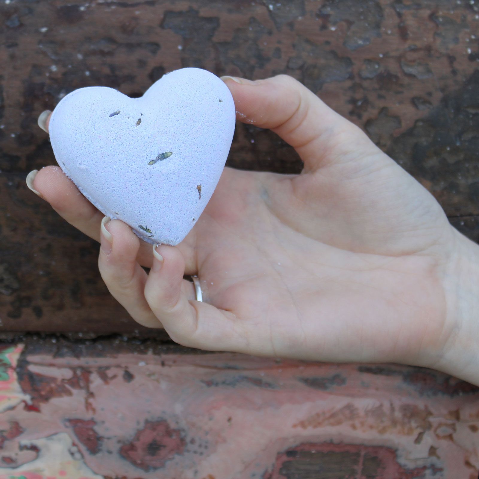 Love Heart Bath Bomb 70g with French Lavender Fragrance