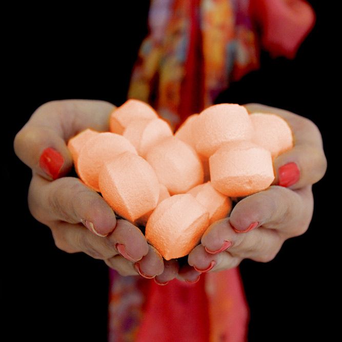 1.3Kg Box of Chill Pills Mini Bath Bombs with Fresh Orange Scent