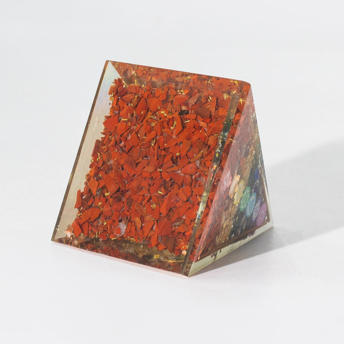 Medium Organite Pyramid 7x6cm - Copper Bars - 7 Charkra Chips