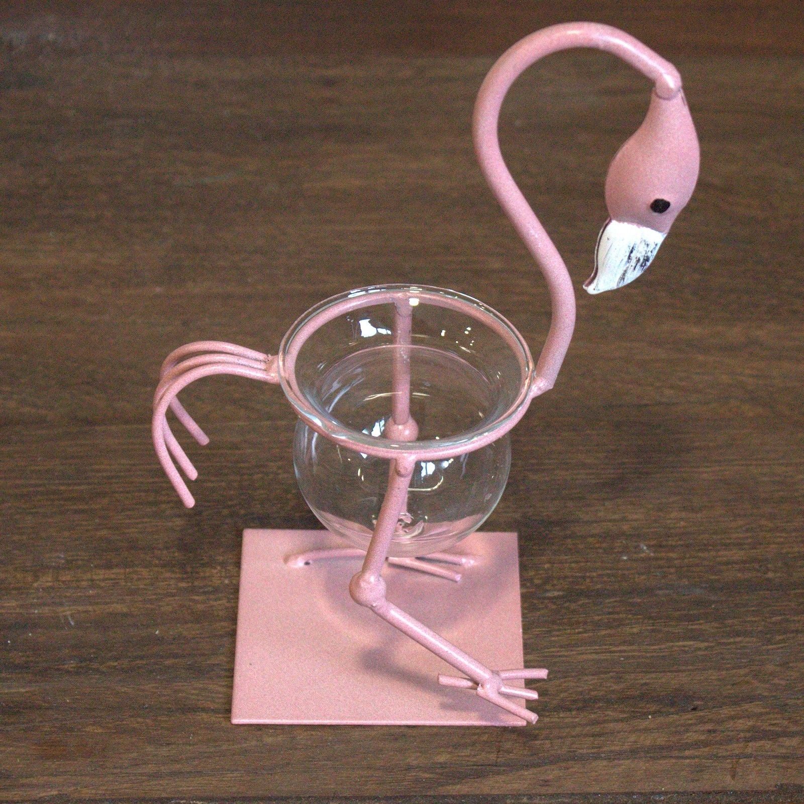 Hydroponic Home Décor with Pink Metal Flamingo Design 1