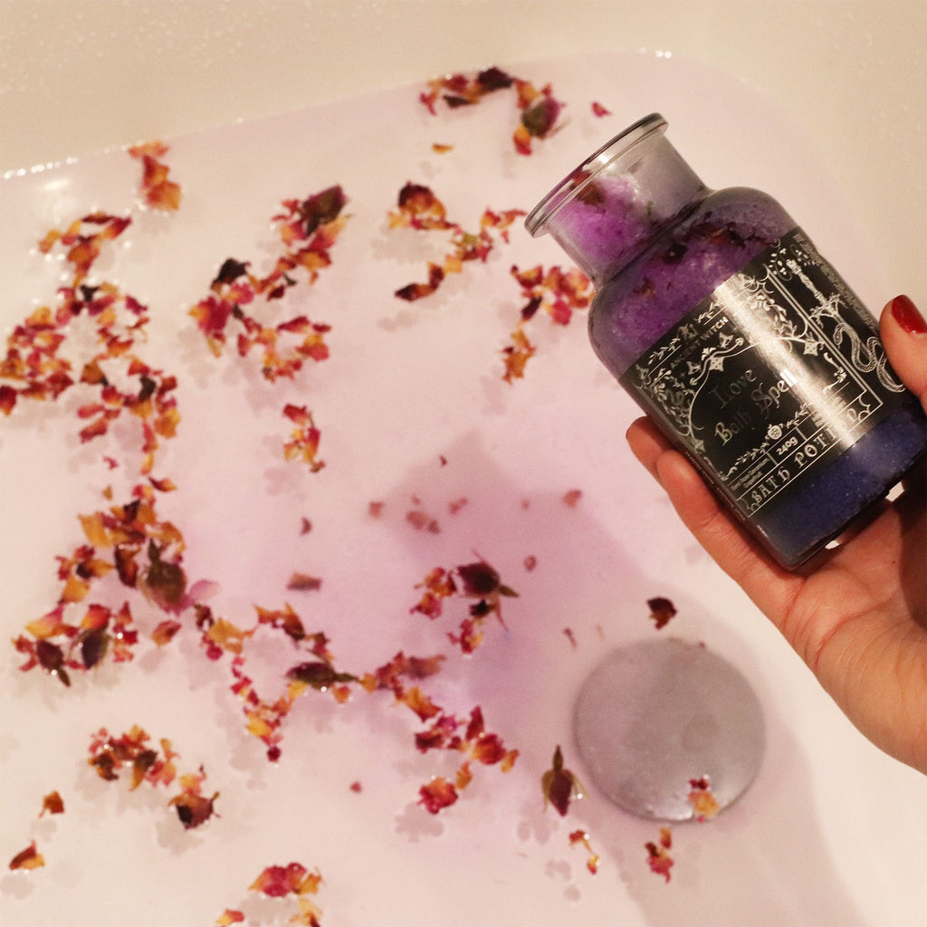 Ancient Witch Bath Spell Potion & Rose Quartz Amulet for Love