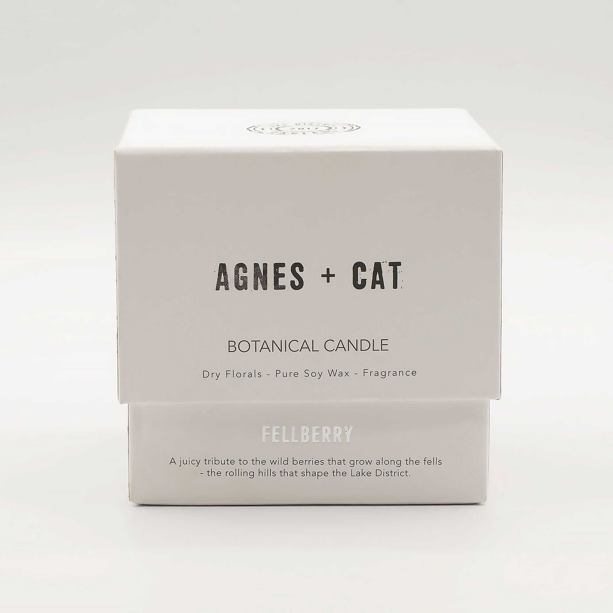 Agnes + Cat Botanical Soy Wax Candle - Fell Berry