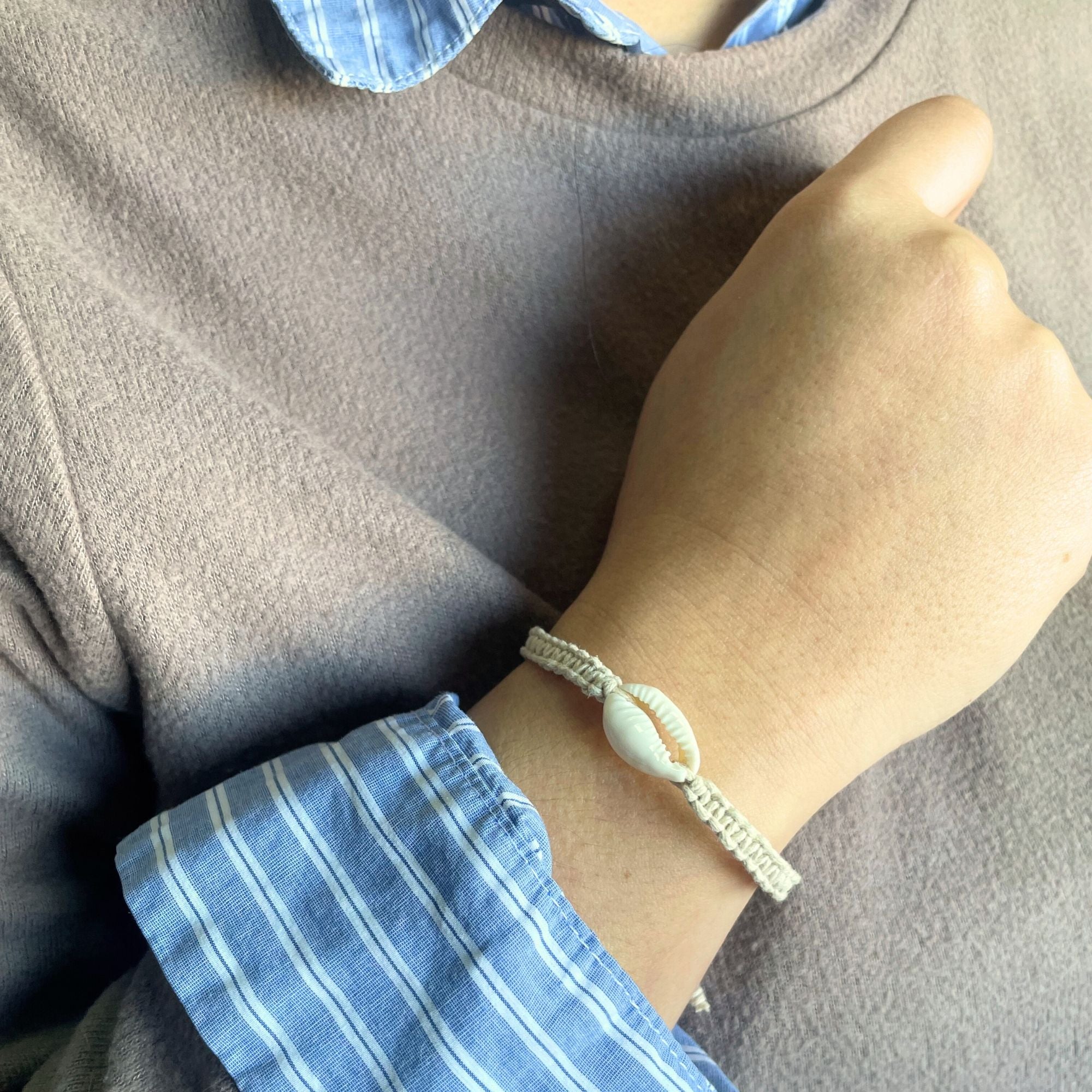 Handmade Friendship Bracelets with Cowrie Chums Shell Design