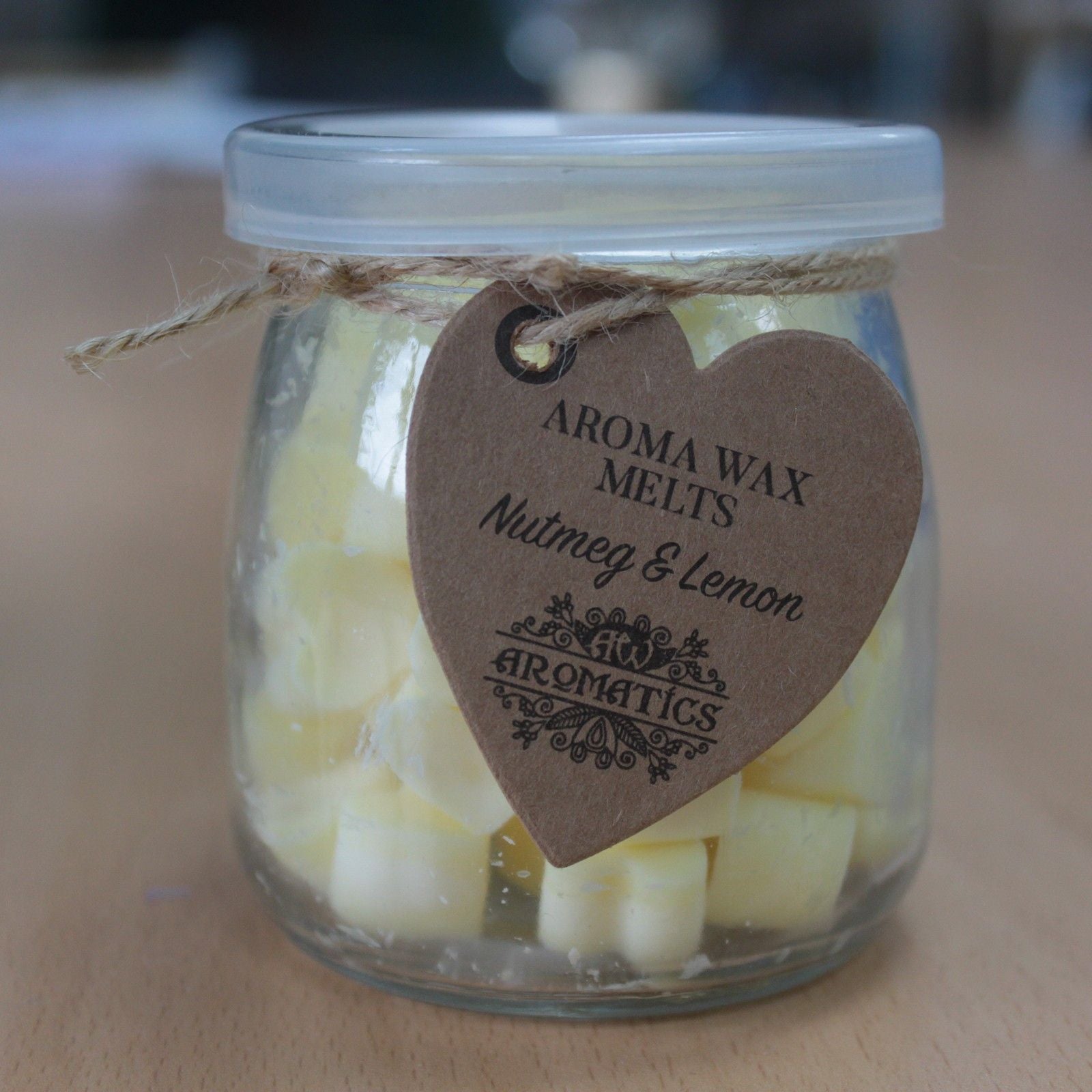 Aroma Wax Melts Nutmeg and Lemon for a Refreshing Home Atmosphere