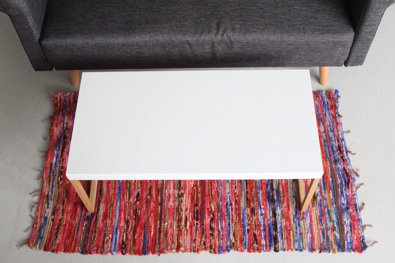 Medium Velvet Rug 128x75cm for Vibrant Home Comfort and Style
