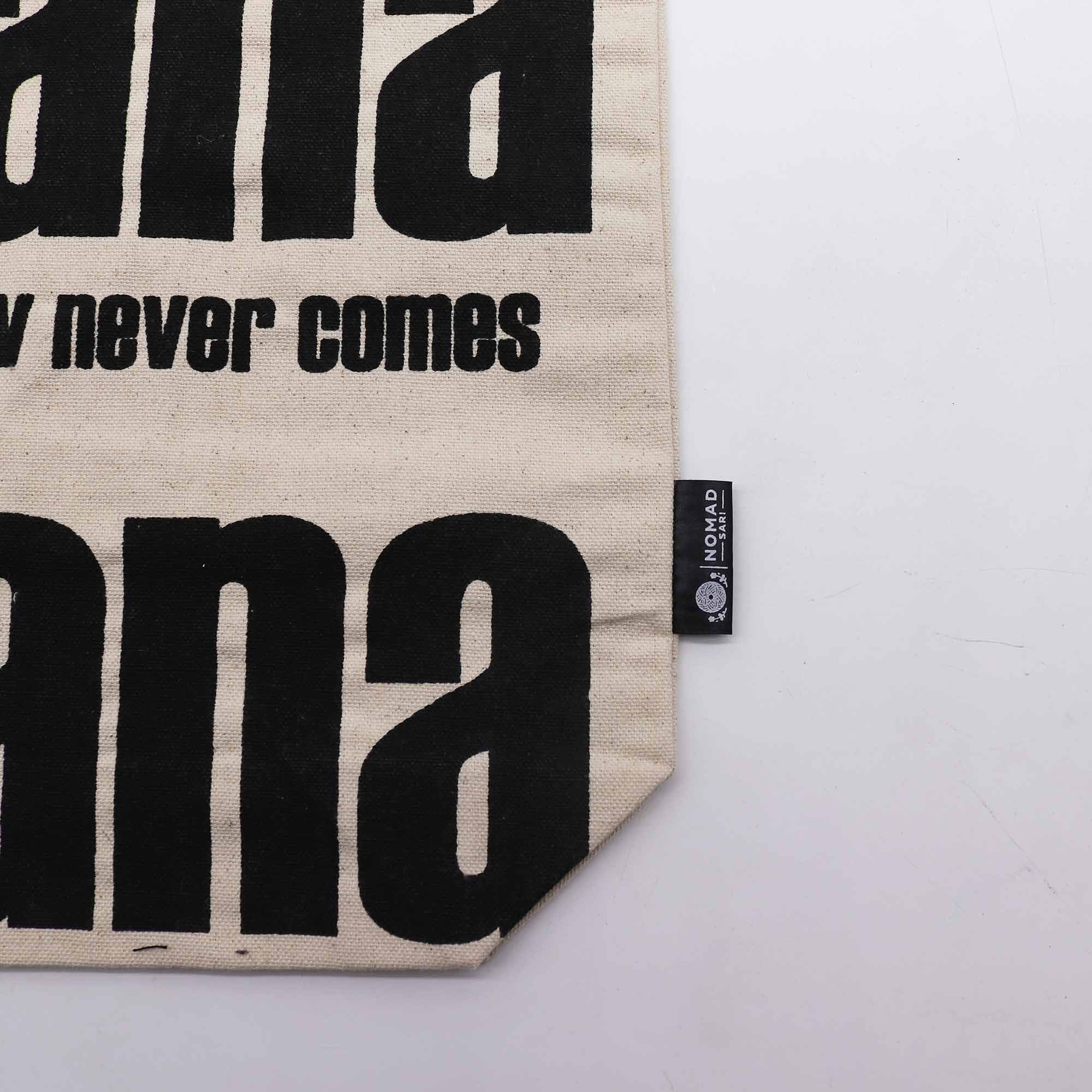 Iconic Classic Tote Bag Mañana Mañana in Natural Cotton Design