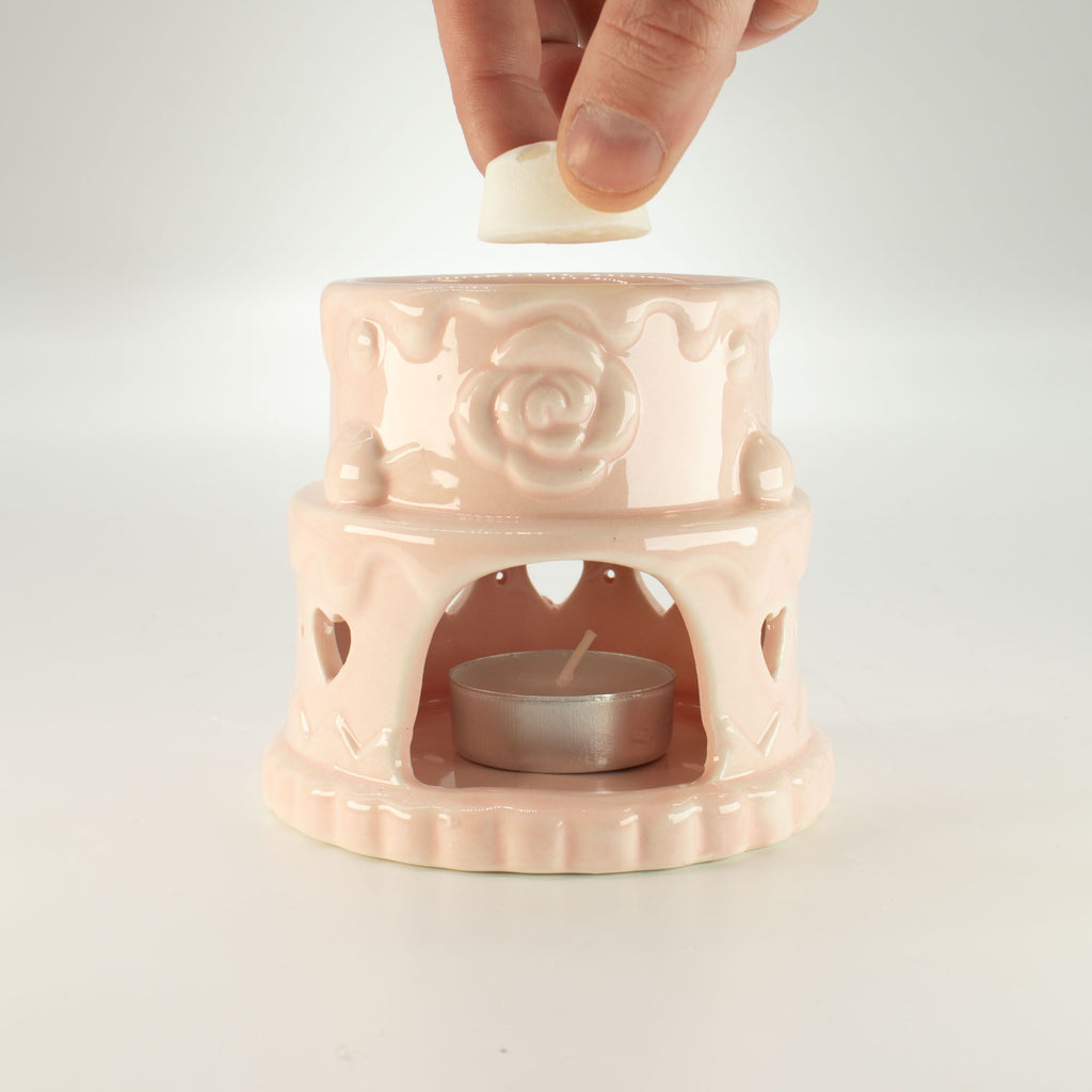 Ceramic Cake Oil Burner with Hearts Design in Charming Pink Shade