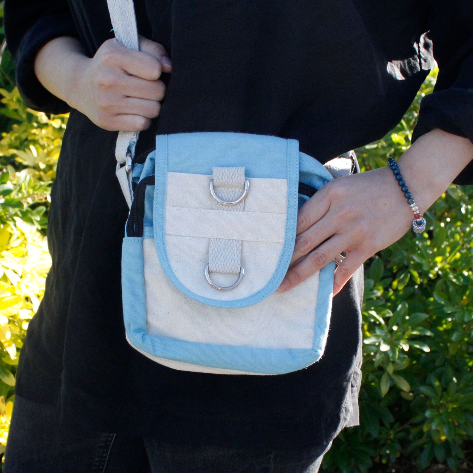 Teal Natural Travel Bag Lightweight Stylish Design for Journeys