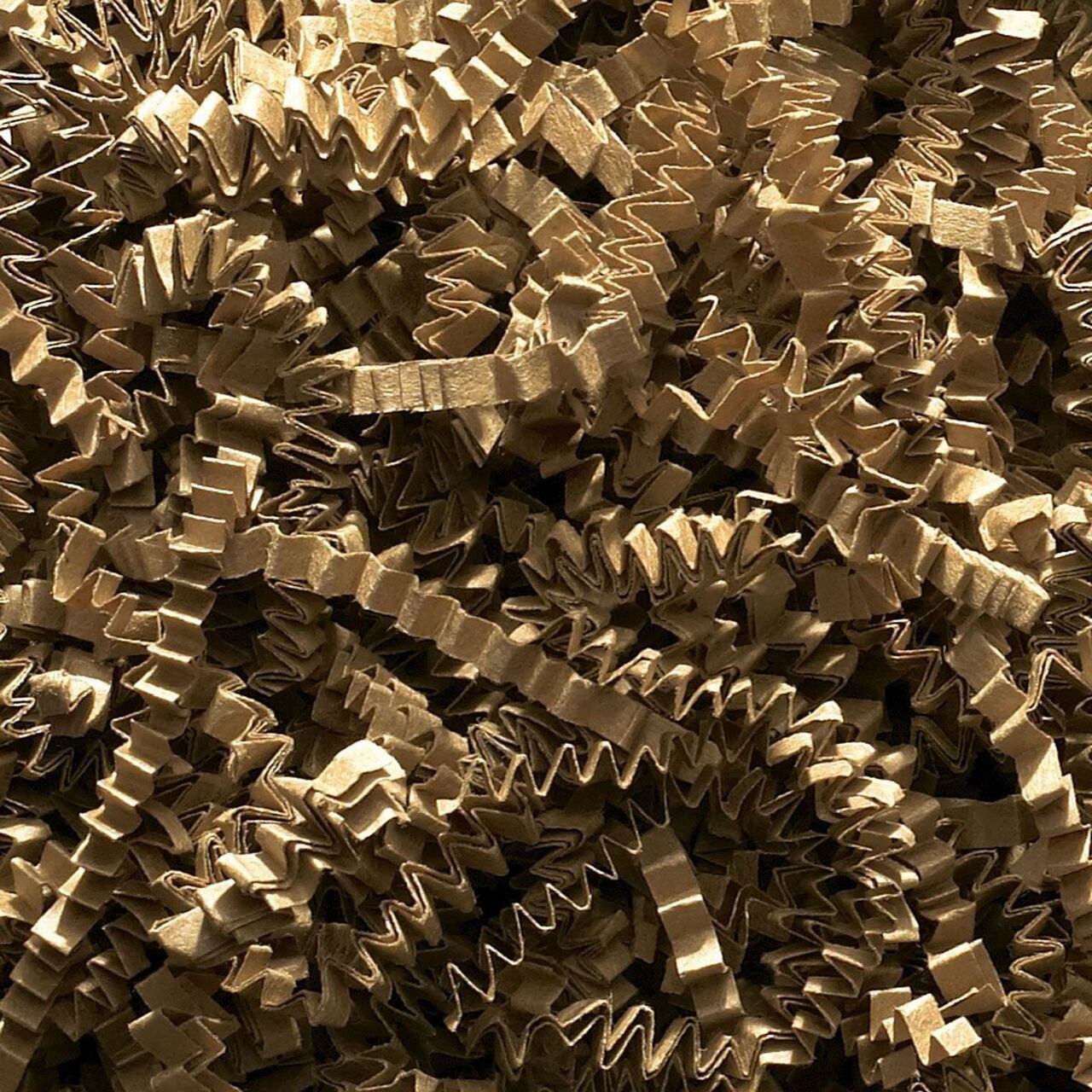 SizzlePak Shredded Paper Kraft 1KG Bag for Gift Wrapping Supplies