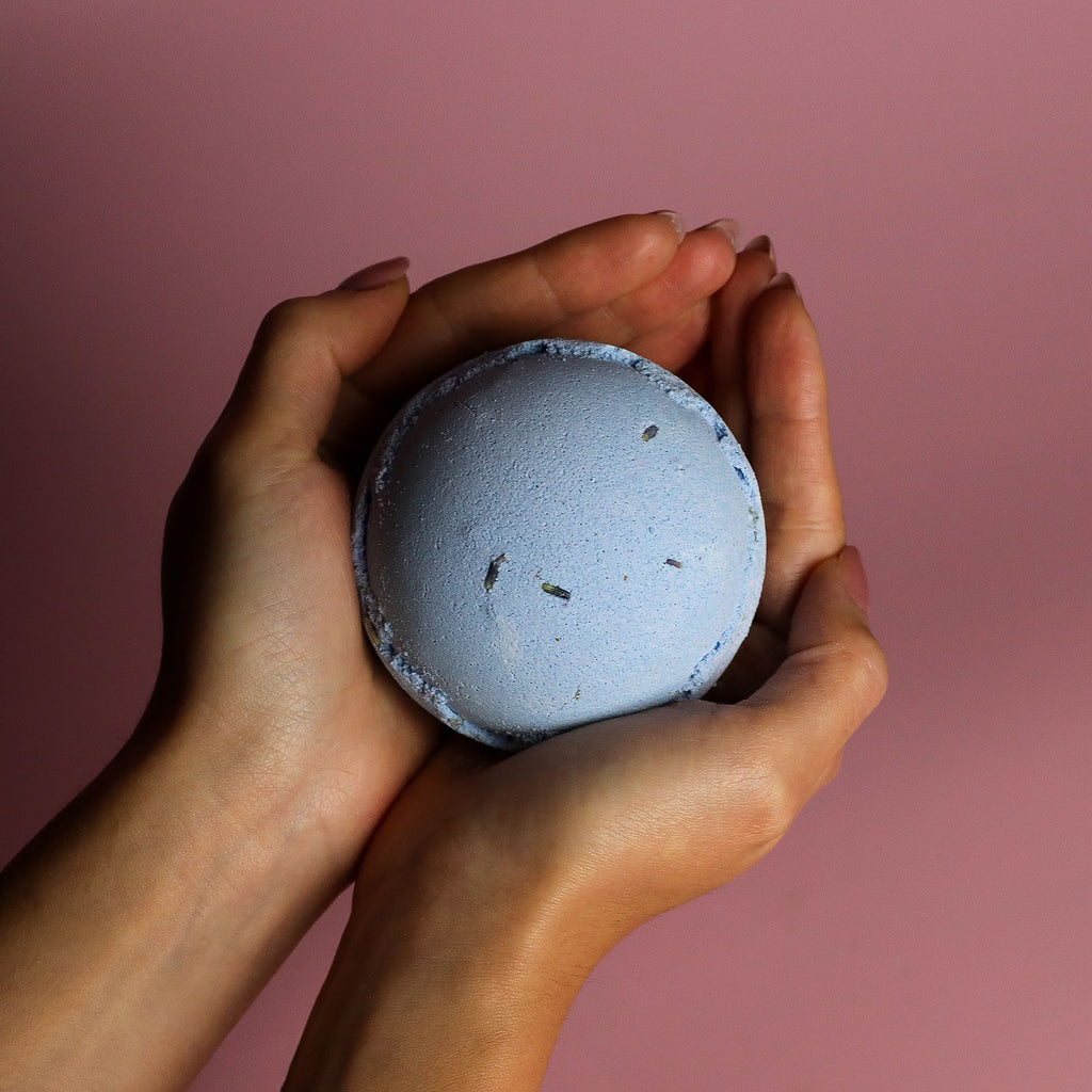 Set of 3 Lavender and Seeds Bath Bombs for Relaxing Soaks