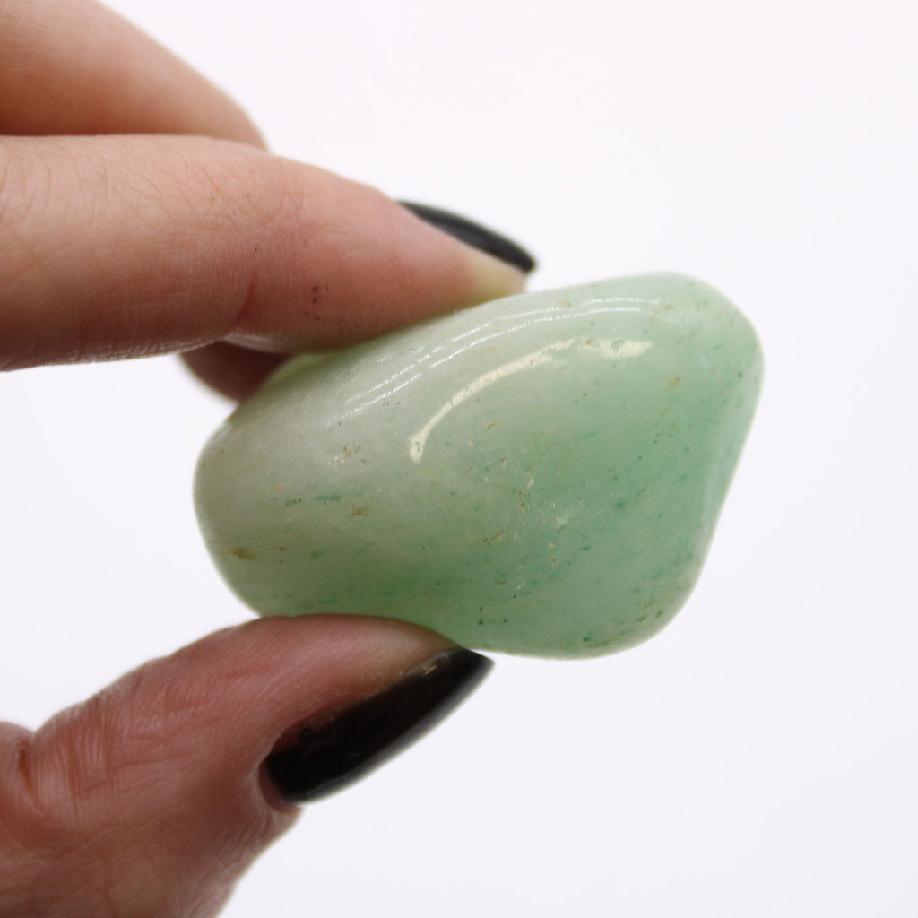 Medium African Tumble Stones in Aventurine for Stylish Home Decor