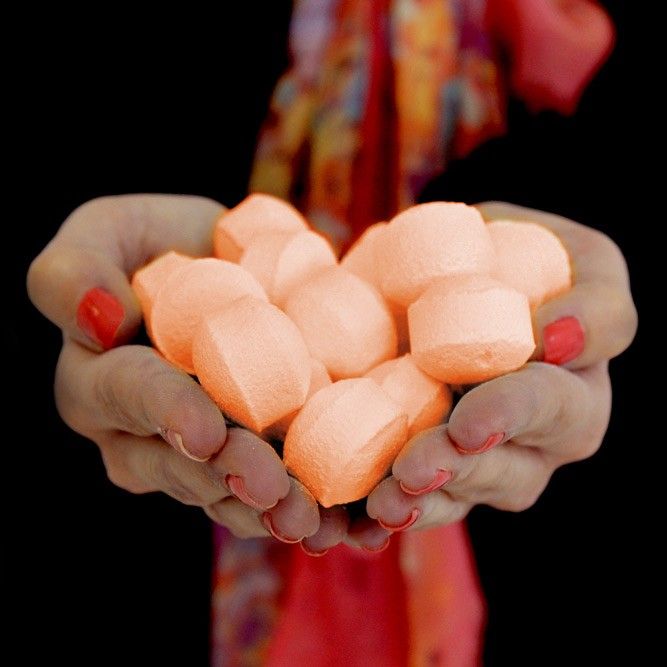 1.3Kg Box of Chill Pills Mini Bath Bombs with Fresh Orange Scent