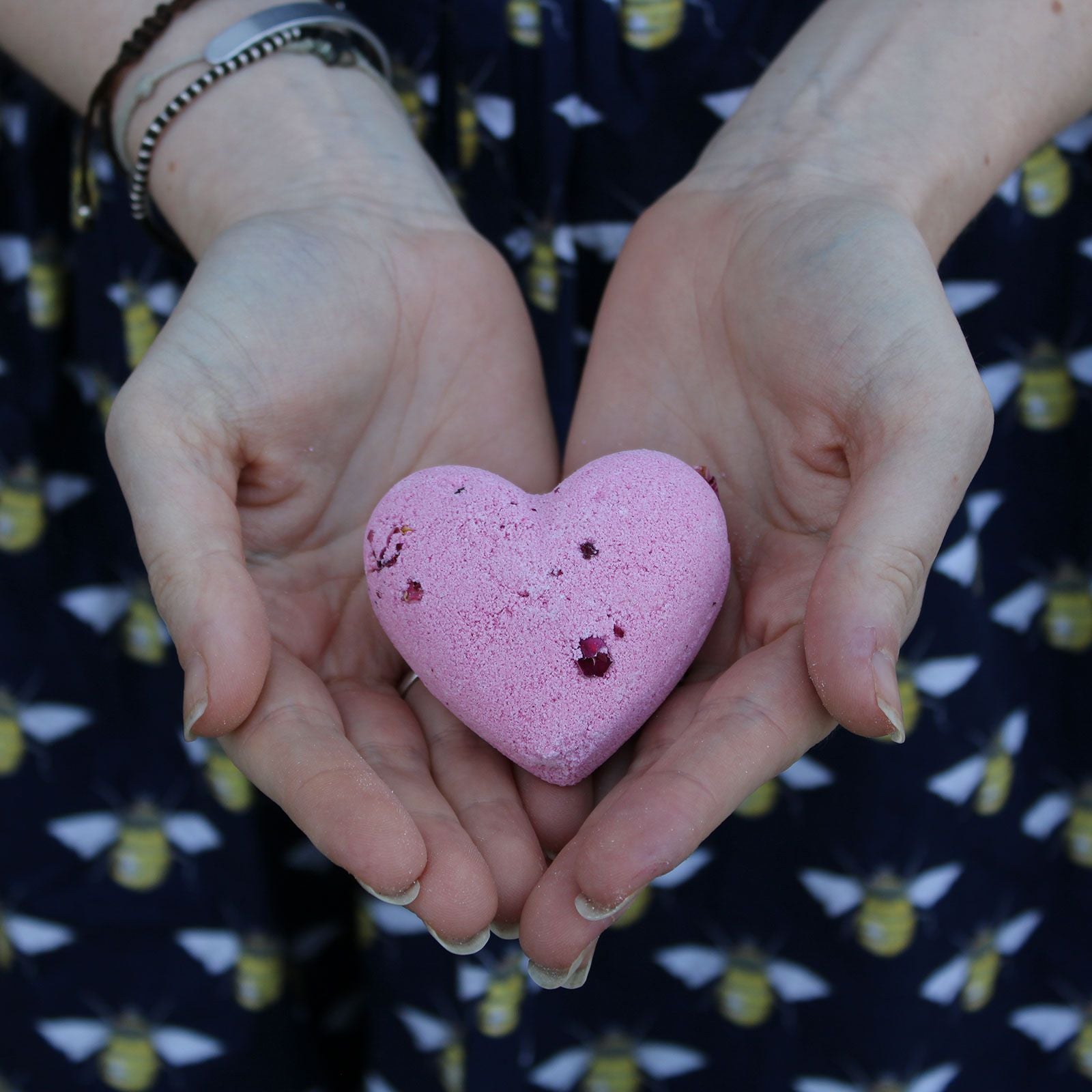 Love Heart Bath Bomb 70g with Ylang & Rose Fragrance
