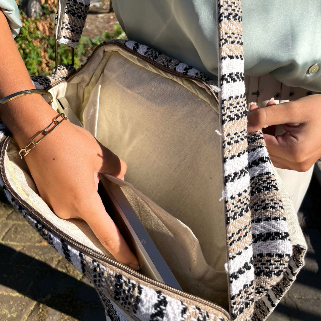 Soft Banjar Laptop Bag in Cream and Grey for Stylish Storage