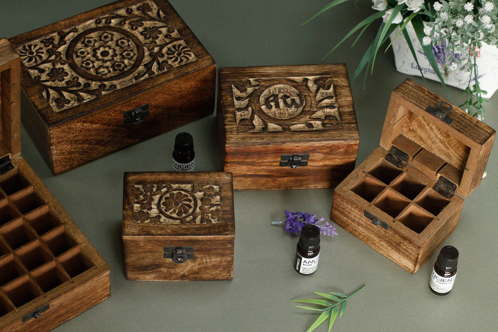 Mango Aromatherapy Box for 12 Essential Oil Bottles with Carvings