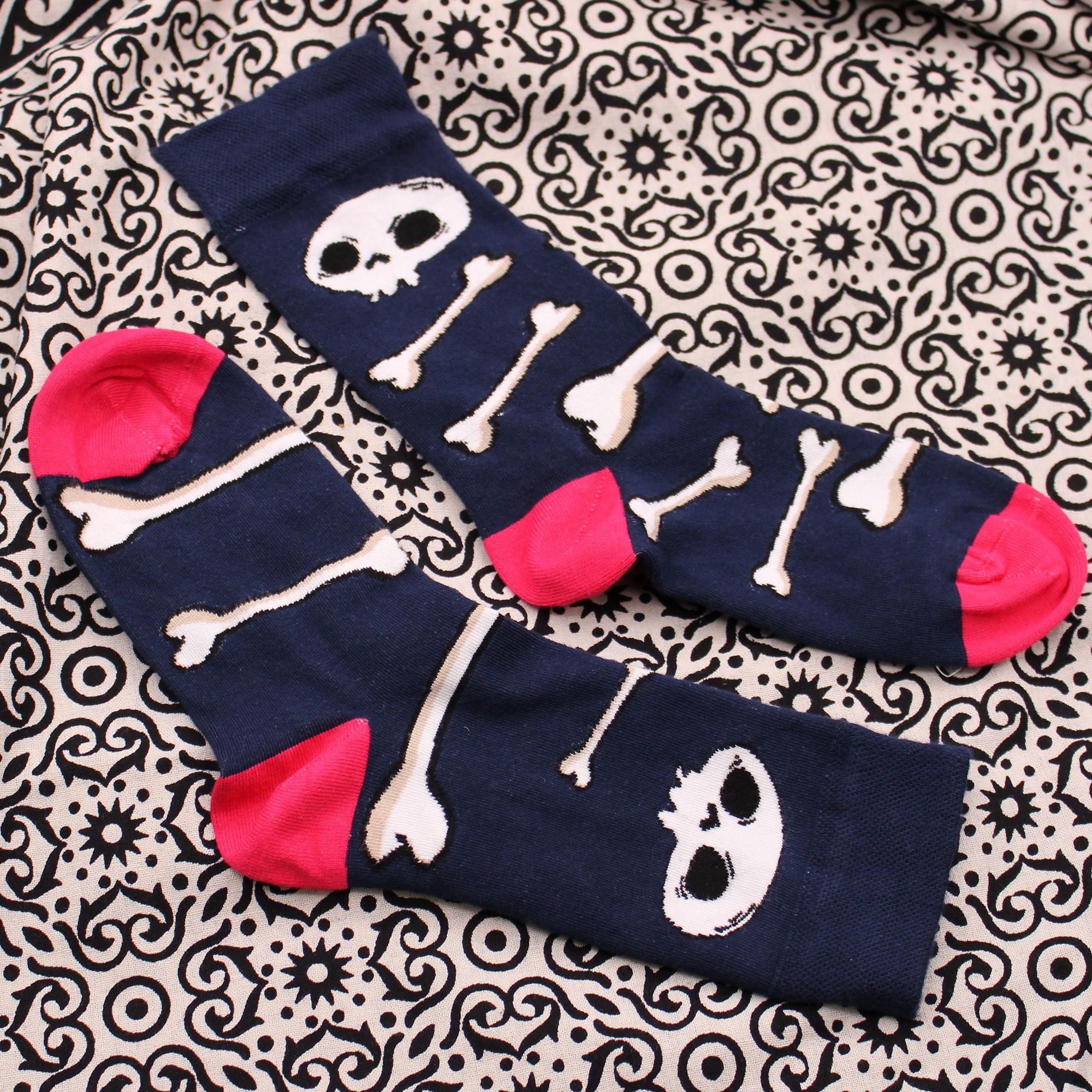 Hop Hare Bamboo Socks S/M Skulls and Bones Design for Comfort