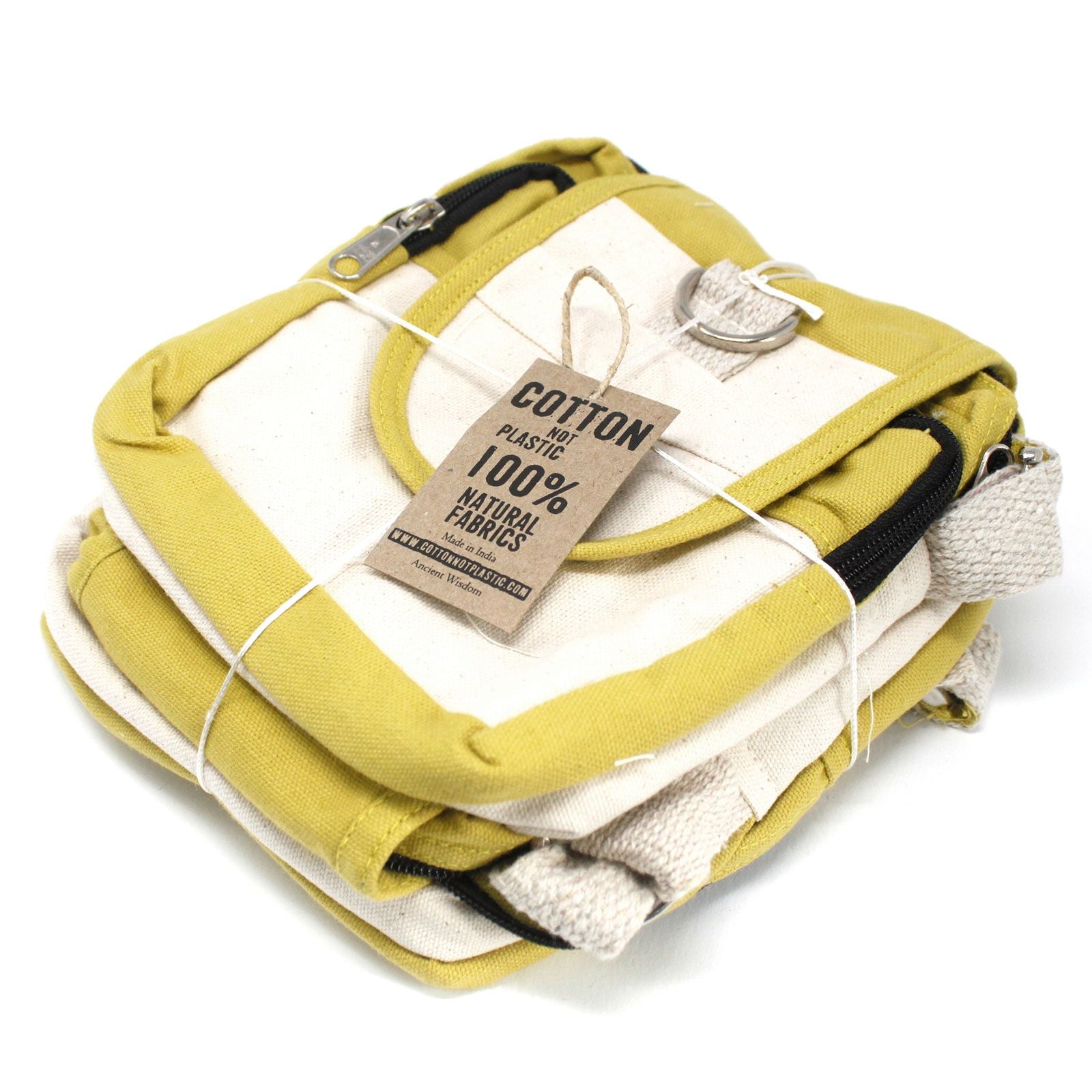 Natural Travel Bag in Olive for Stylish and Functional Journeys
