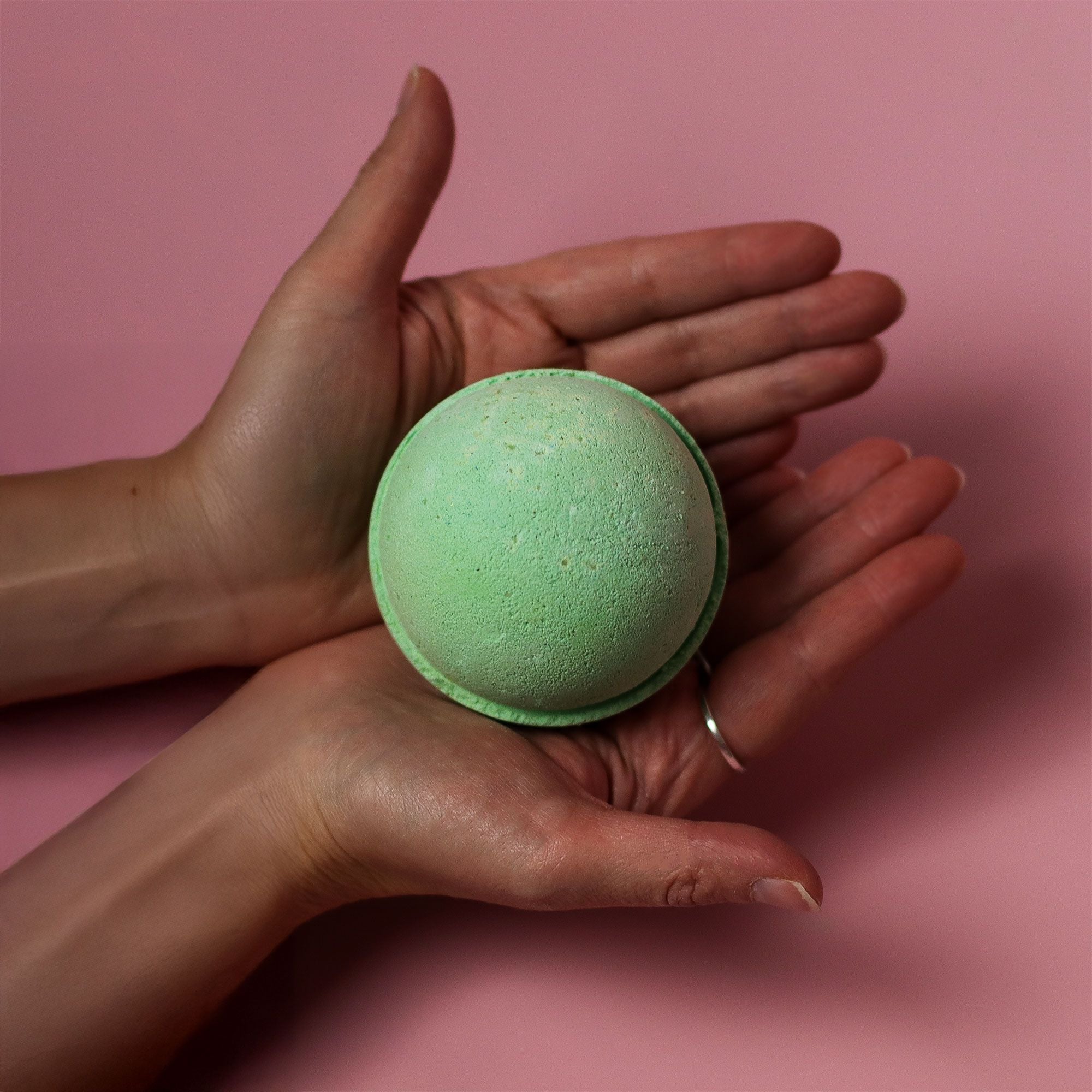Refreshing Set of 3 Jumbo Peppermint and Tea Tree Bath Bombs