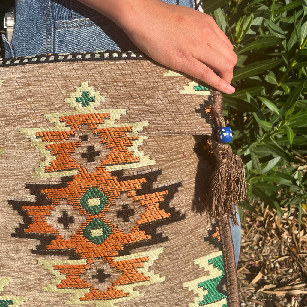 Beige Kilim Messenger Bag with Intricate Patterns for Festivals