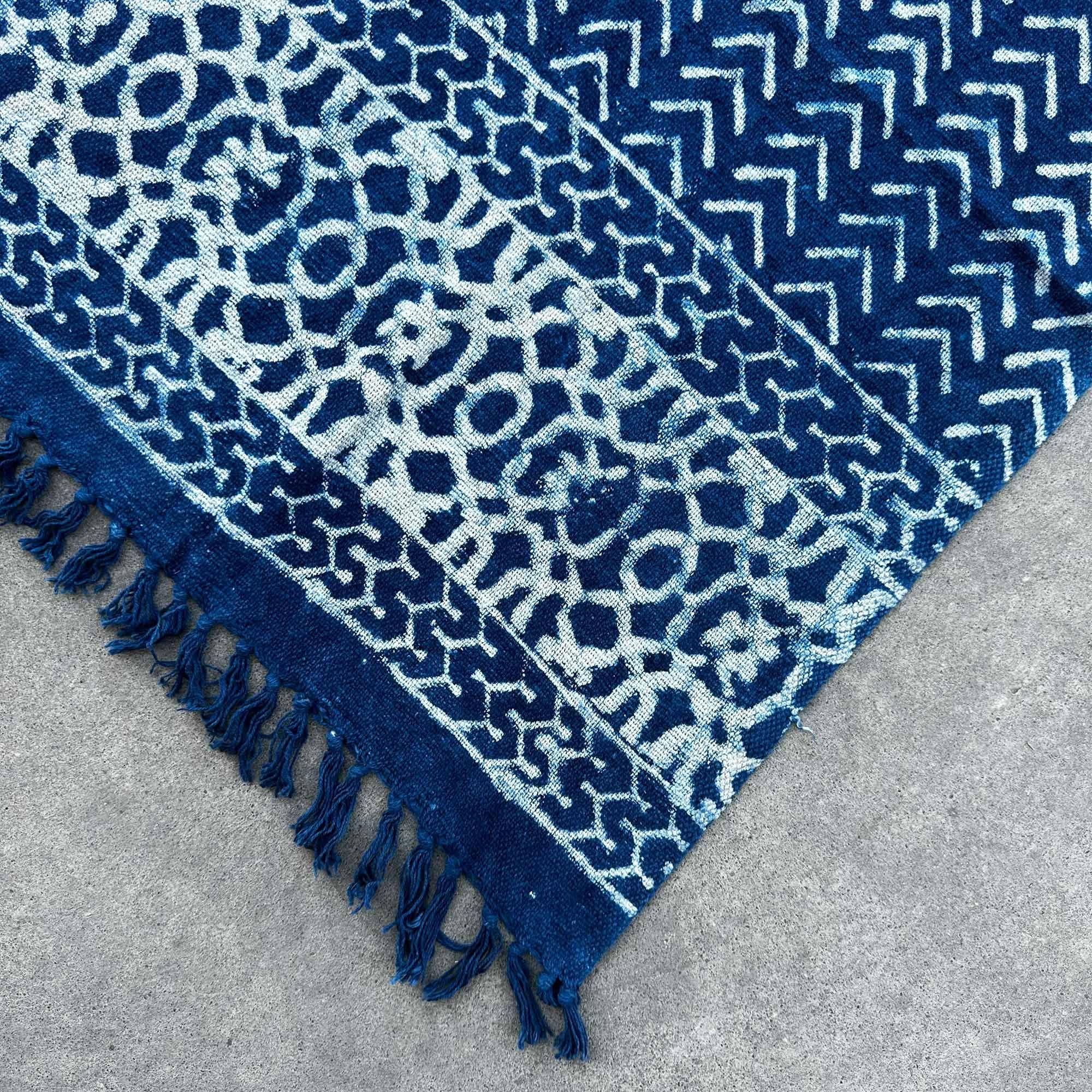 Handmade Indigo Throw with Seedha Arrows Design for Home Decor