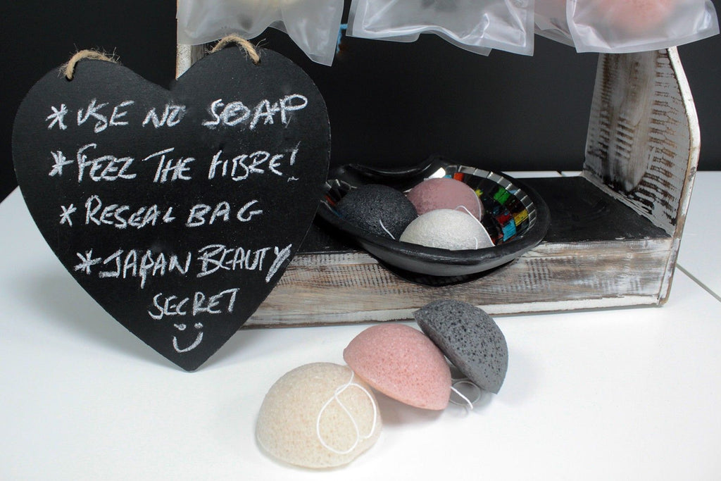 Stylish Konjac Sponge Display Stand for Neat Storage Solutions