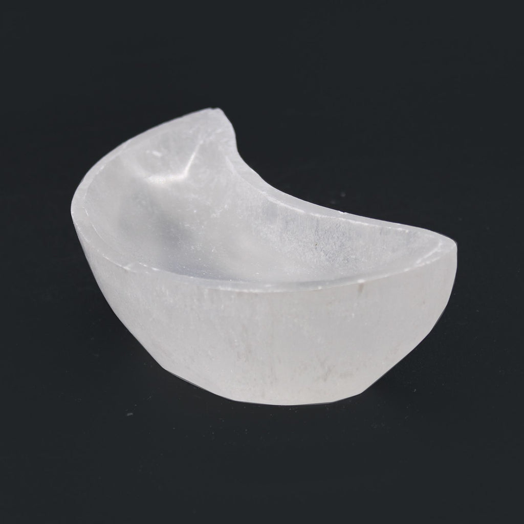Selenite Moon Bowl 10cm for Decorative and Functional Use