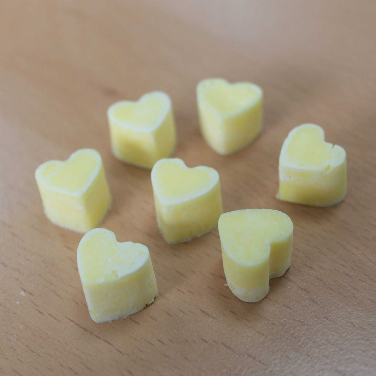 Aroma Wax Melts Ylang Ylang and Orange for a Cheerful Atmosphere