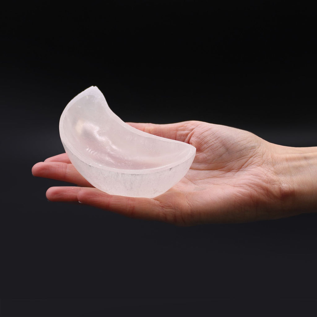 Selenite Moon Bowl 10cm for Decorative and Functional Use