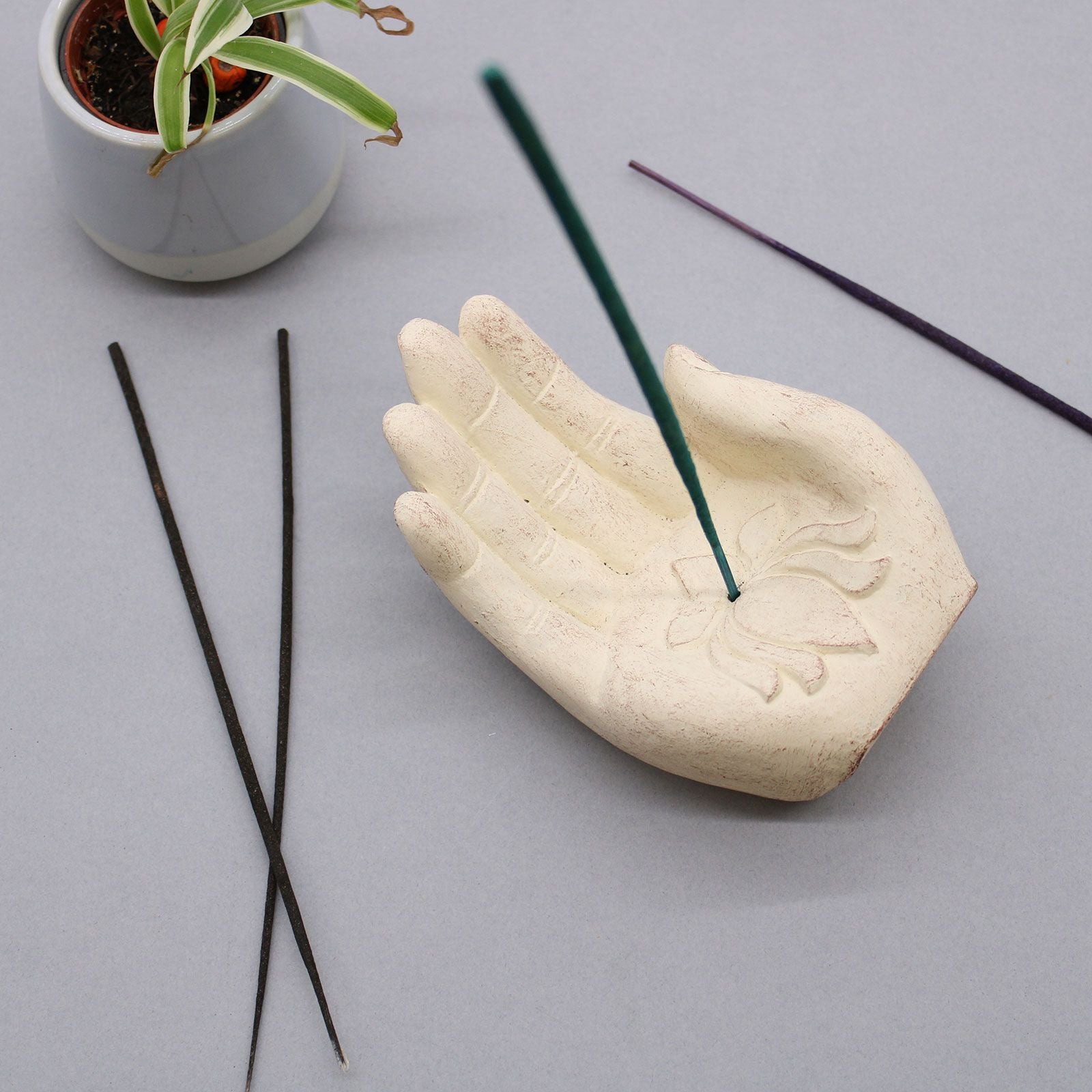 Hand Incense Burner Lotus White for Aromatic Home Fragrance
